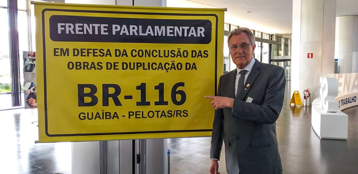Vice-prefeito representa a chefe do Executivo pelotense em agenda diversa na capital federal