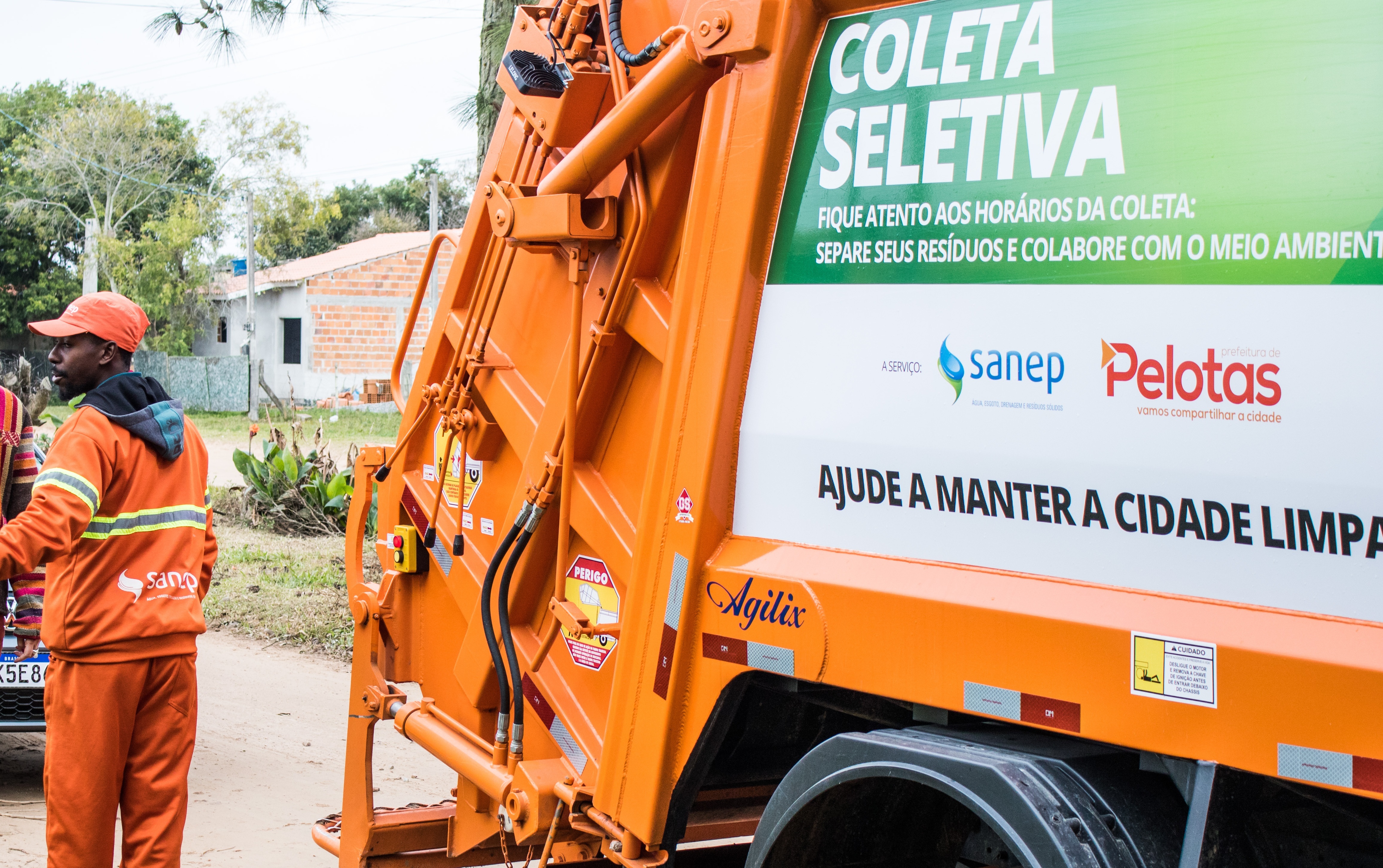 Sanep dá início nesta terça à implantação do serviço na modalidade porta a porta em 100% da cidade