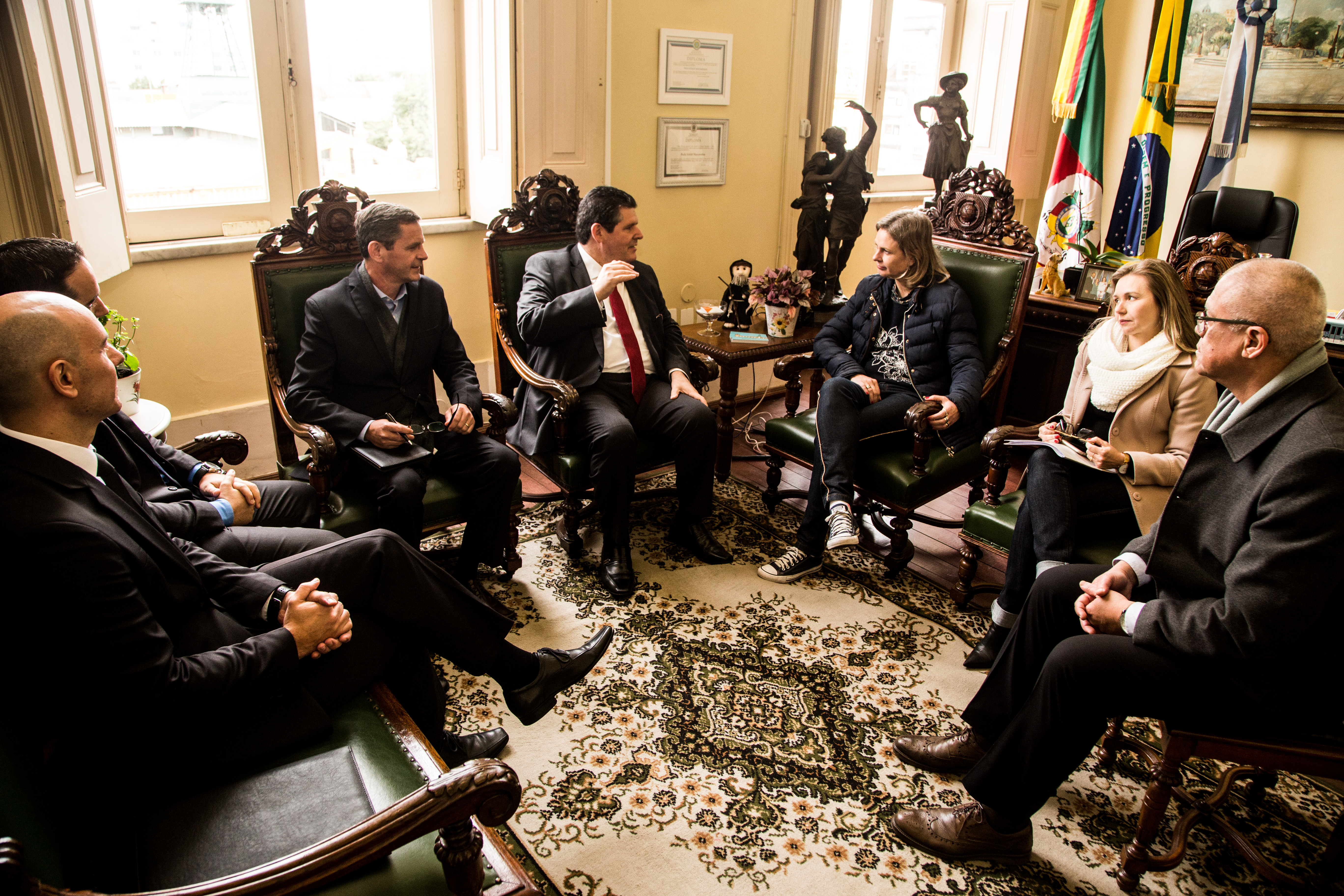 Em destaque na audiência, a ampliação de alianças entre Município e instituição financeira