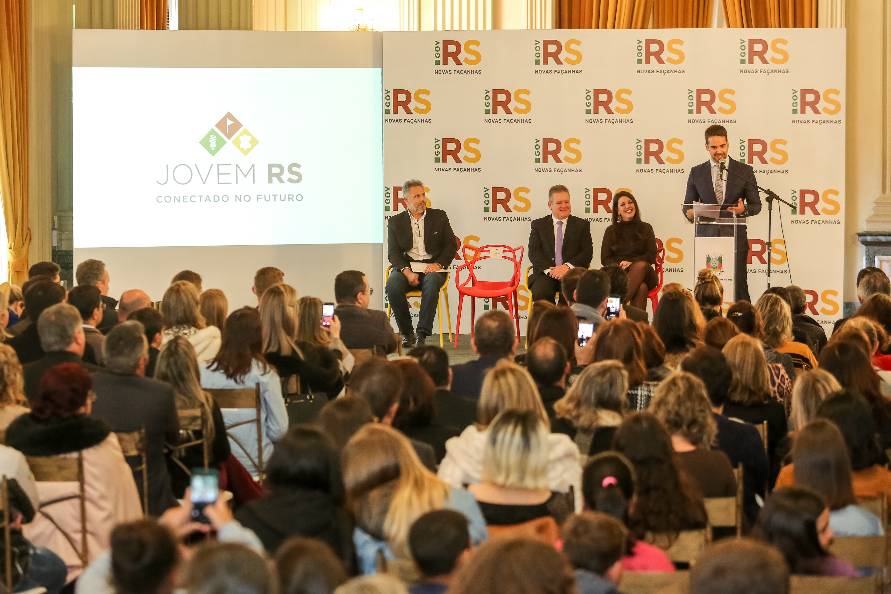 Lançado nesta quarta-feira (4), programa pretende potencializar projetos educacionais