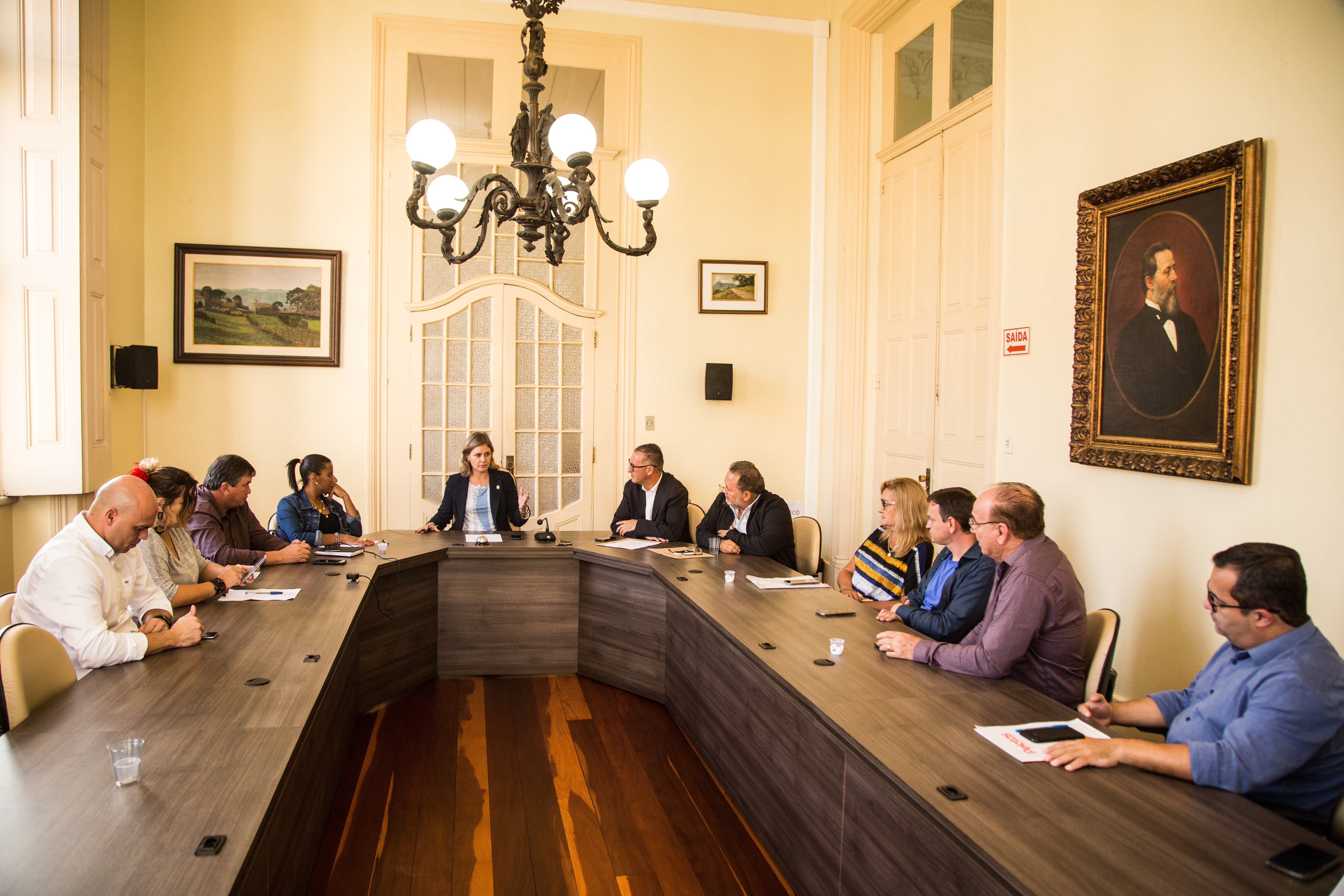 Prefeita recebeu membros da Comissão de Saúde da Câmara. Ela ouviu demandas e falou sobre as dificuldades e avanços no setor