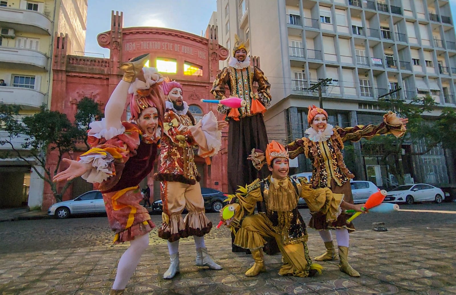 O Grupo Tholl e o projeto Orquestrando Sonhos oferecem apresentações gratuitas, abertas ao público. Todos estão convidados