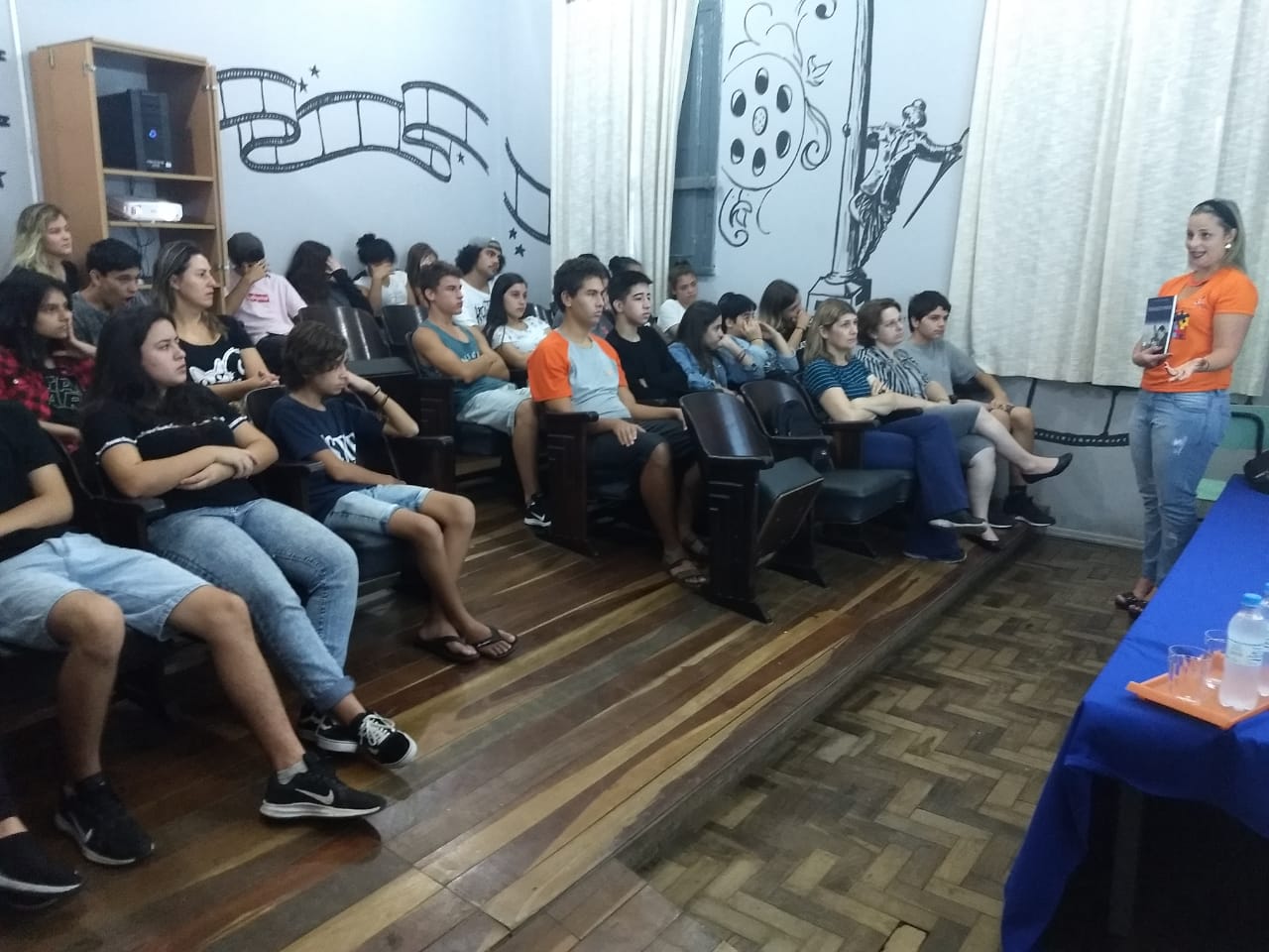 Município promove diversas atividades. Emef Ministro Fernando Osório realizou palestra de conscientização
