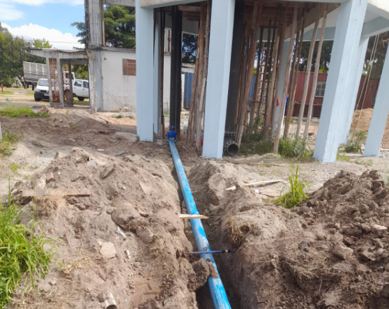 Aproximadamente 200 metros de tubulação instalados serão conectados ao novo reservatório da região