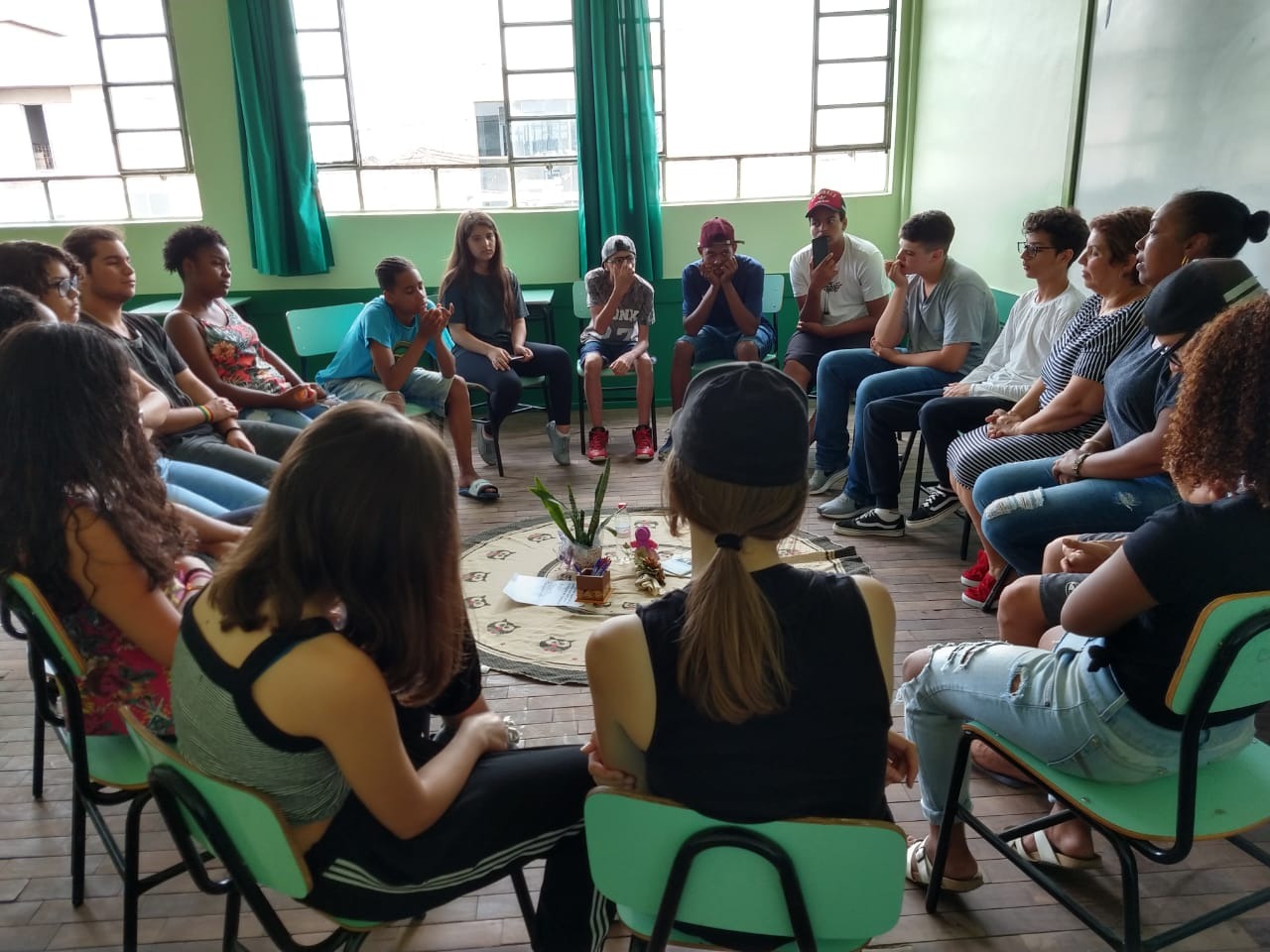 Escolas de ensino fundamental receberam a atividade que busca solucionar conflitos através do diálogo e sem o uso da violência