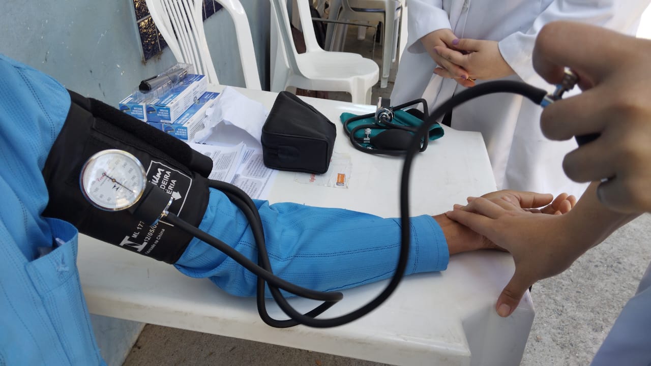 Das 13 às 17h, equipes da Secretaria de Saúde atendem na praça Coronel Pedro Osório