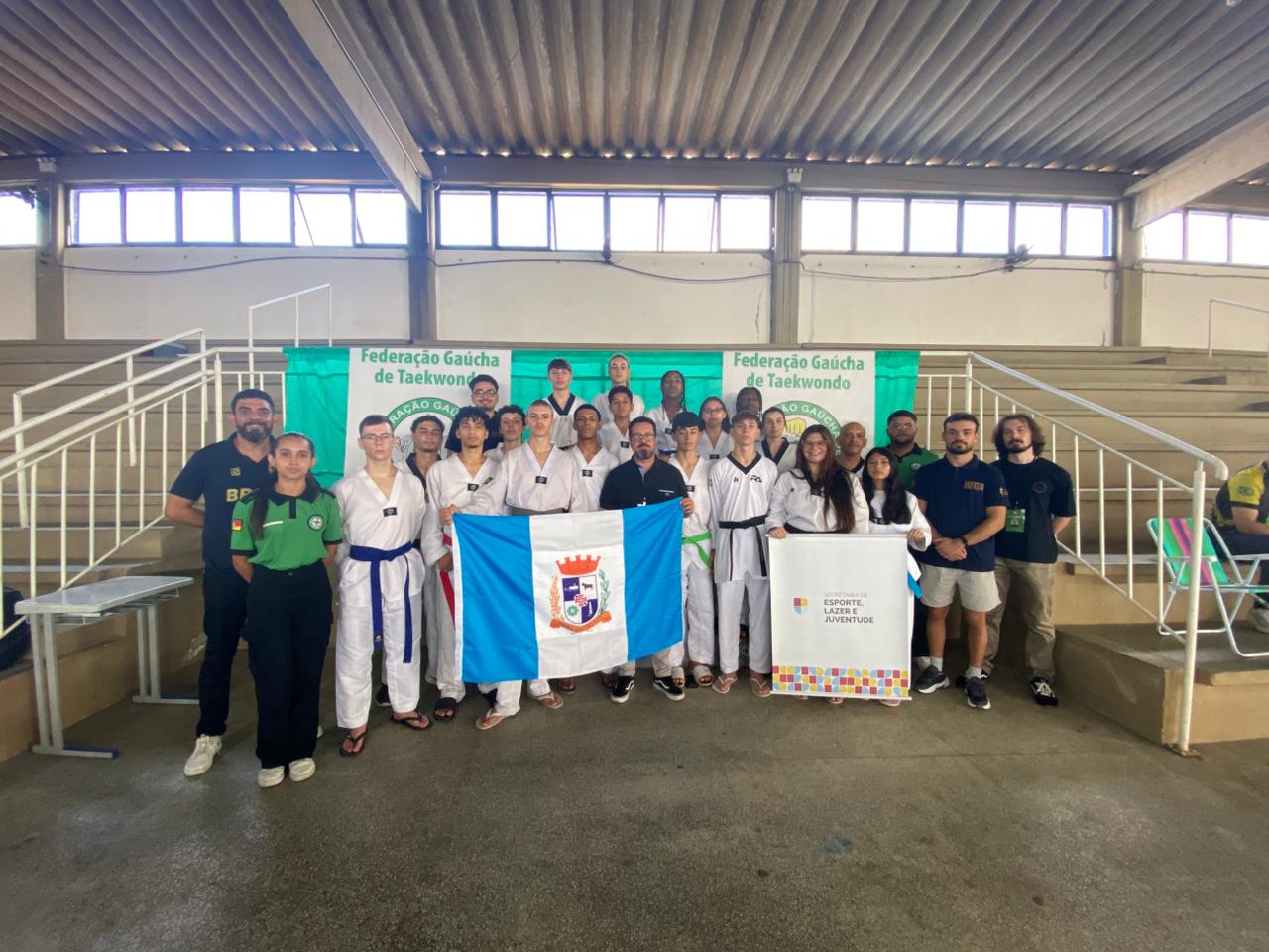 Atletas do QLNB voltaram para Pelotas com 20 medalhas conquistadas durante a competição