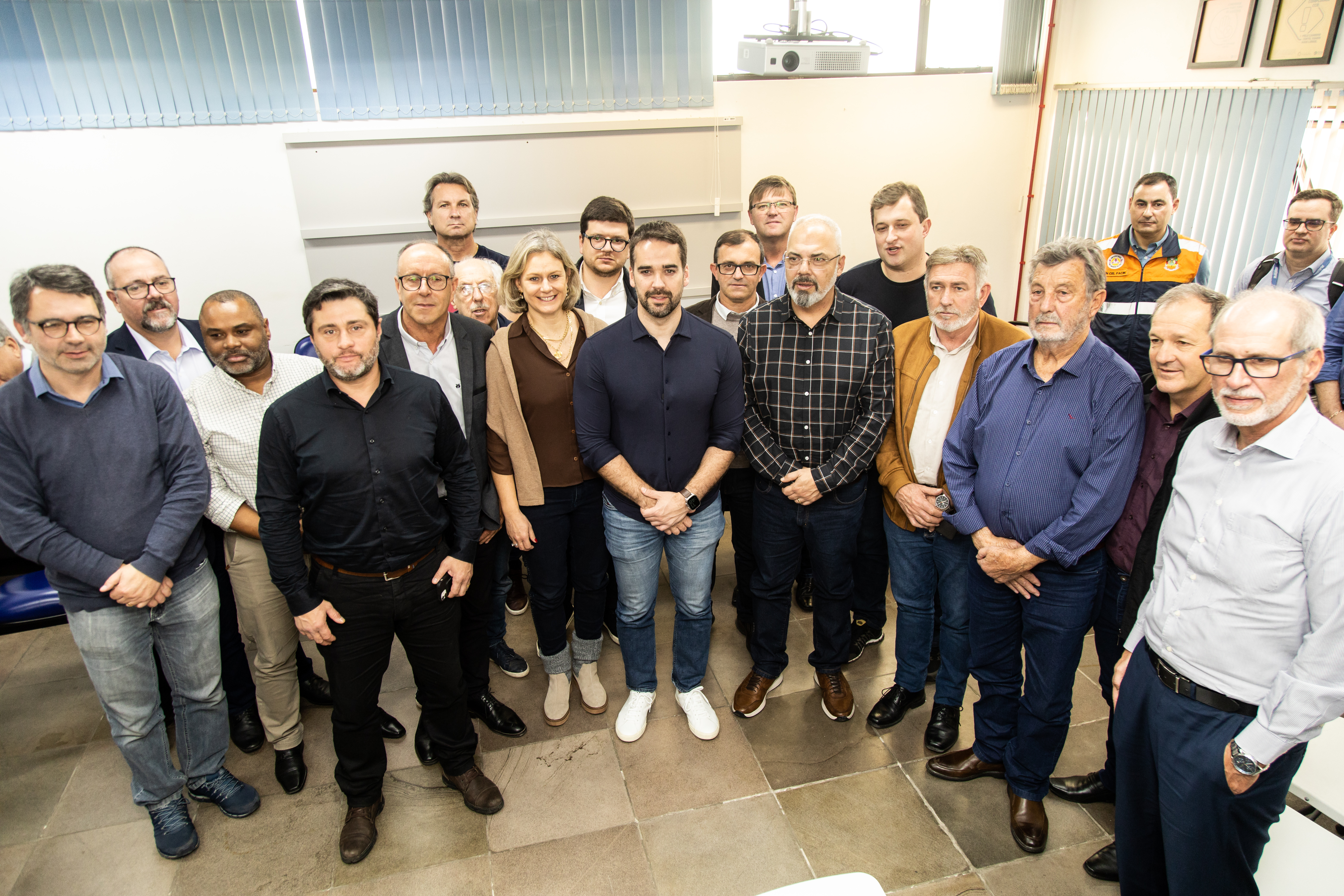 Prefeitos da região participaram de encontro para apresentar problemas e pediram mais integração entre equipes da empresa e dos municípios