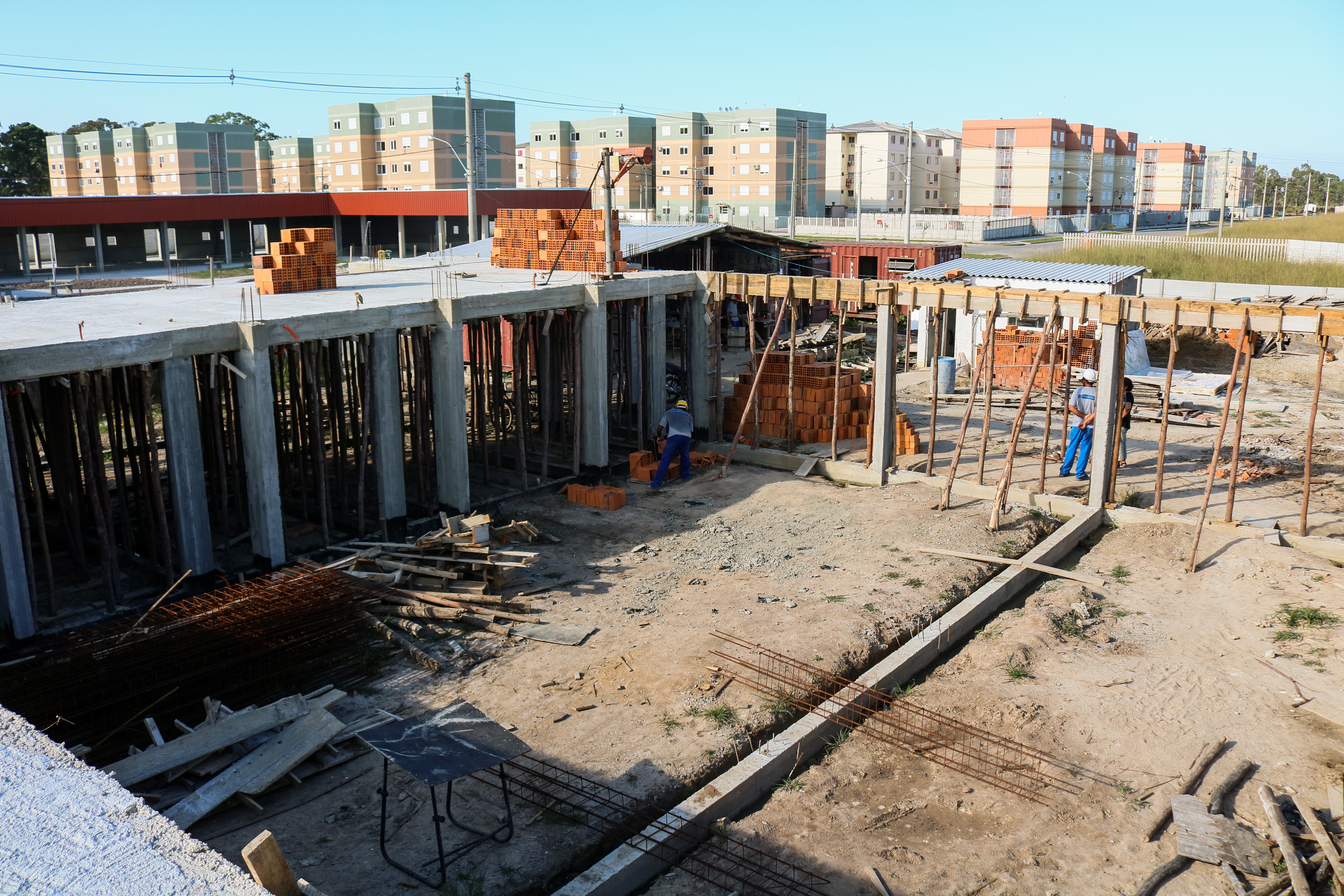Mais de 1,7 mil metros quadrados de área construída abrigarão 13 salas de aula para atender 250 alunos por turno
