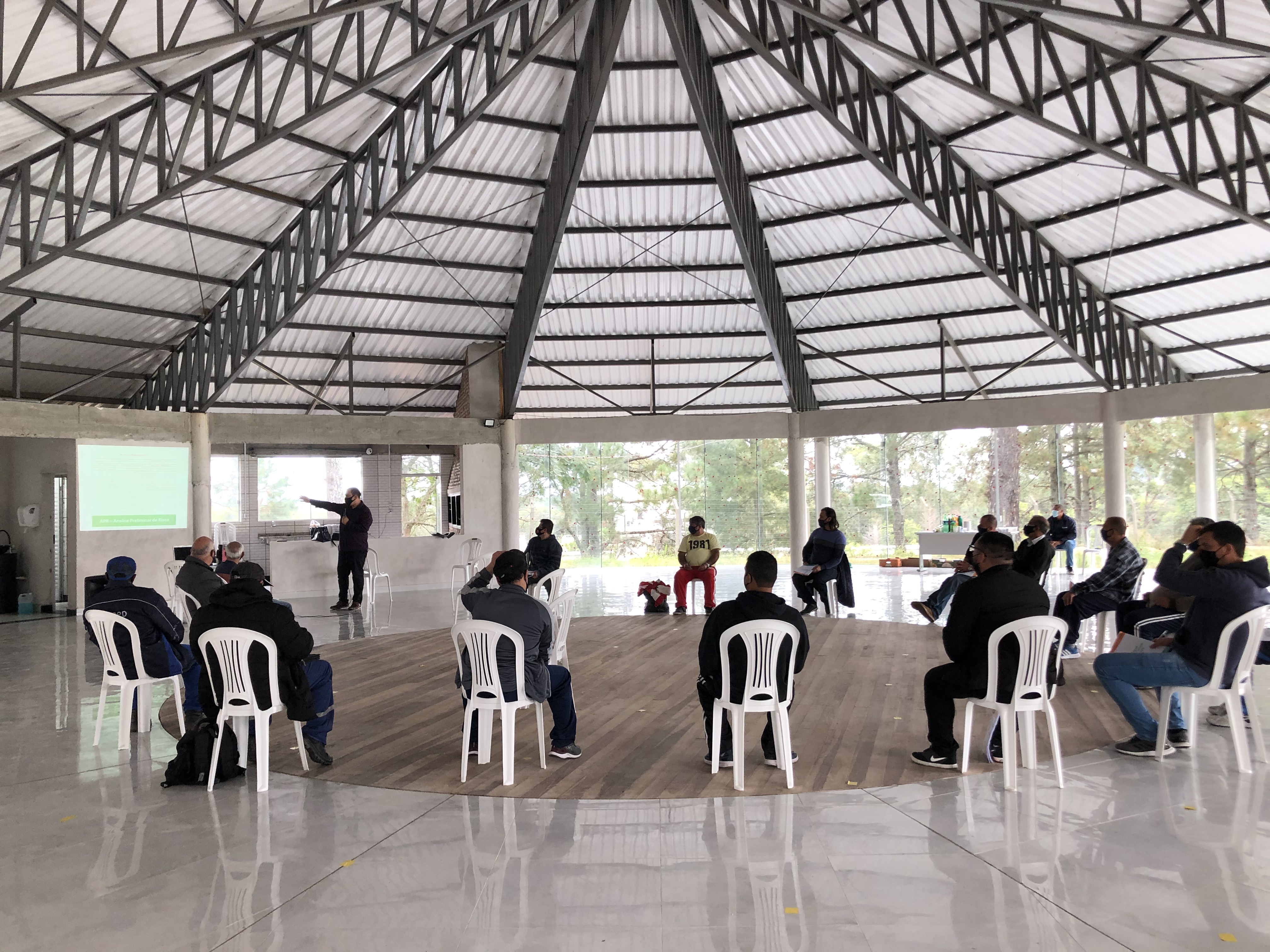 Cerca de 60 profissionais ligados aos setores de obras, água, esgoto, drenagem e elétrica assistirão a cursos voltados à proteção na prática laboral