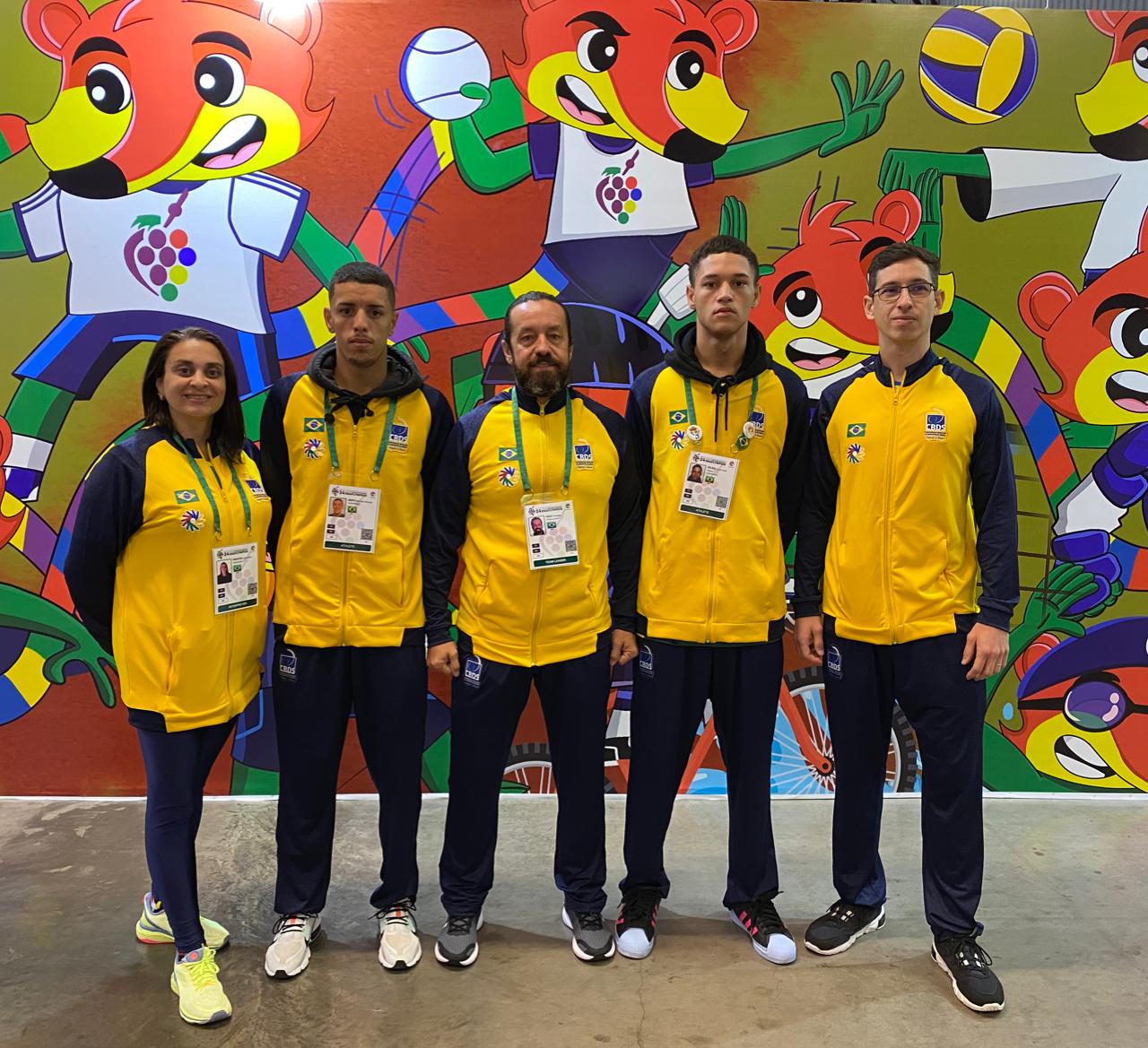 Jovens do projeto Quem Luta Não Briga da Prefeitura de Pelotas estão entre os mais de cinco mil atletas de 77 países que disputam as competições internacionais da Deaflympics 2022 em Caxias do Sul