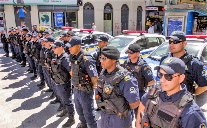Iniciativa para coibir furtos e roubos durante as festas de final de ano, bem como a fiscalização sobre o comércio ilegal, reúne ainda a SGCMU