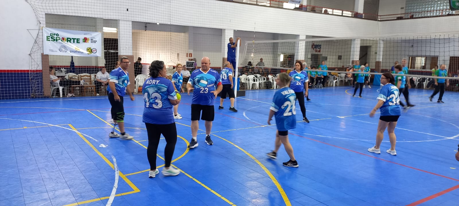 Time faz parte do Programa Vida Ativa, da Secretaria de Esporte, Lazer e Juventude