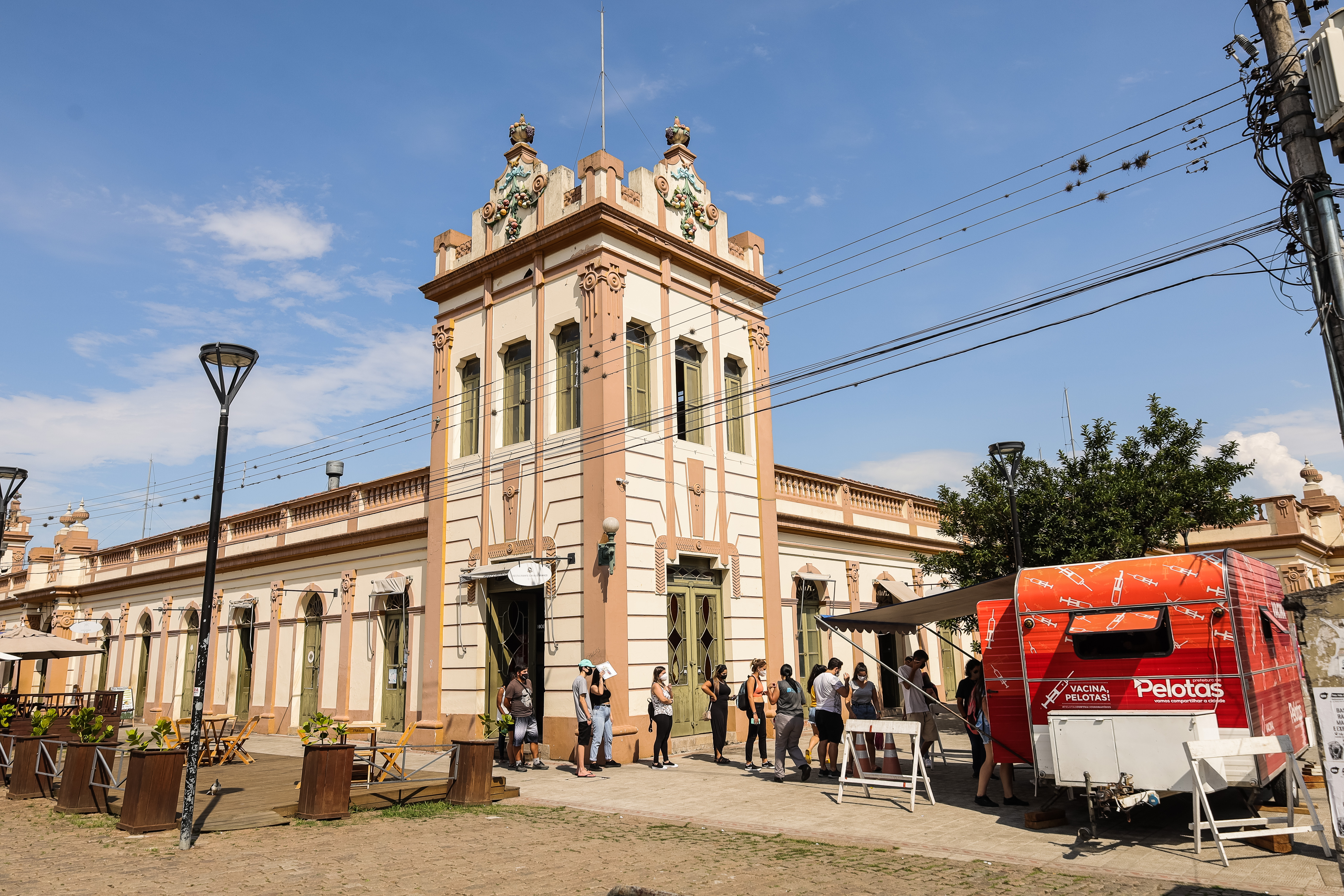 A partir do dia 5 de julho, Casa da Vacina será substituída pelo espaço no Mercado Central para imunização contra o coronavírus