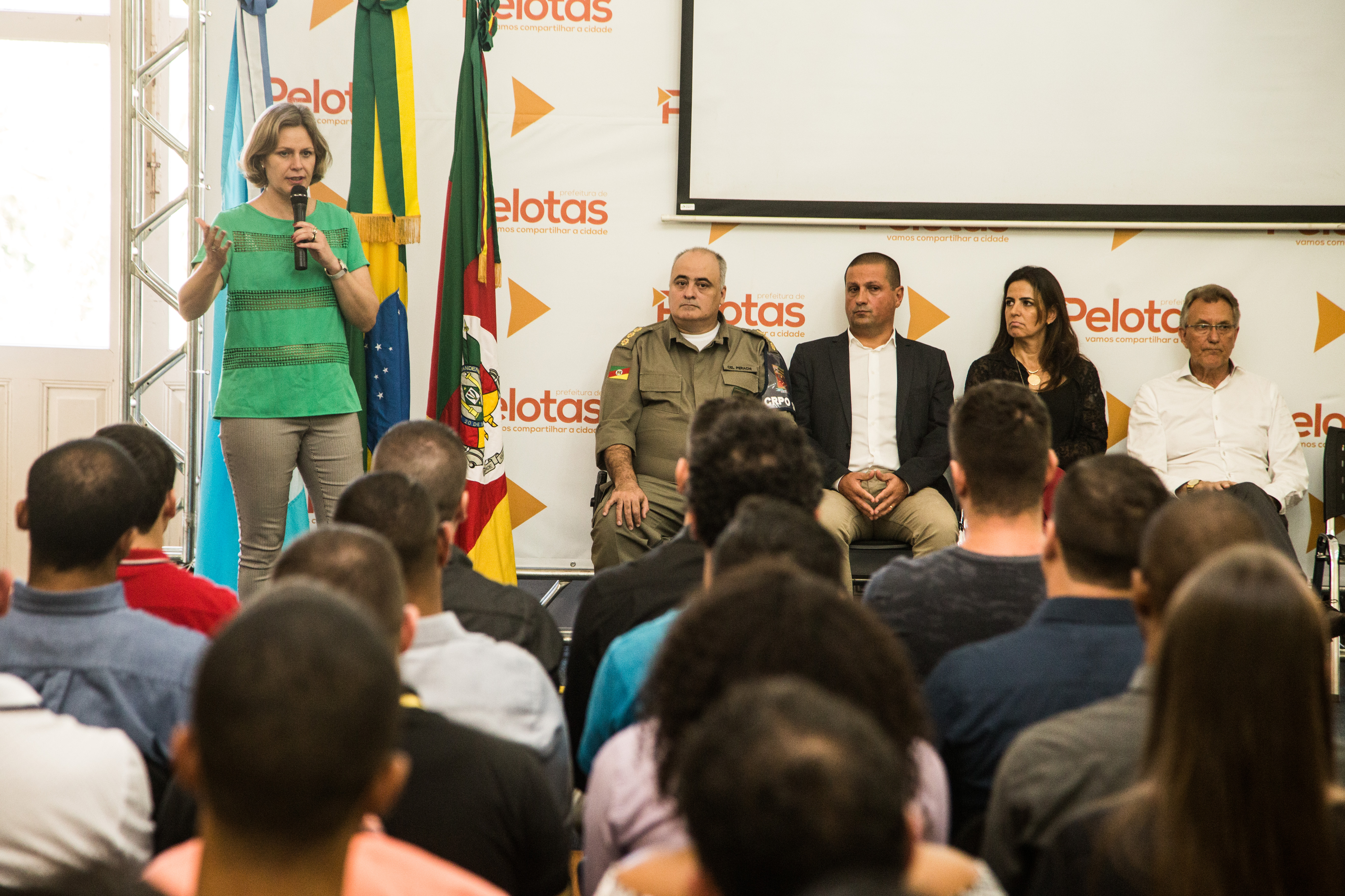 Período de instrução corresponde a três meses – 600 horas/aula – e prevê 35 disciplinas teóricas e práticas no conteúdo programático. Grupo é formado por 30 alunos
