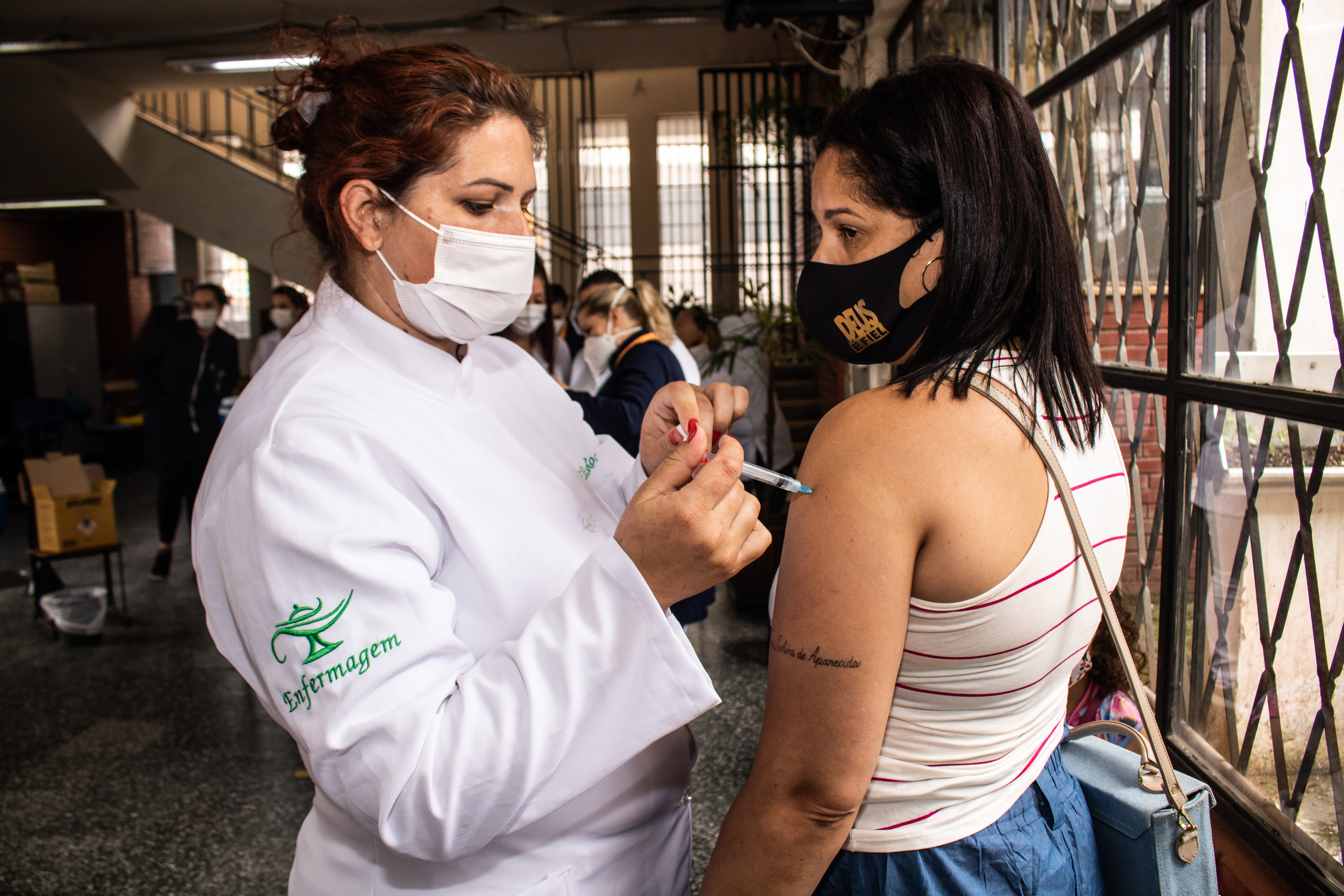 A partir da liberação do governo federal e estadual, e conforme o estoque de doses no município, Pelotas começa a aplicar segundo reforço contra a Covid-19 nesta quinta-feira