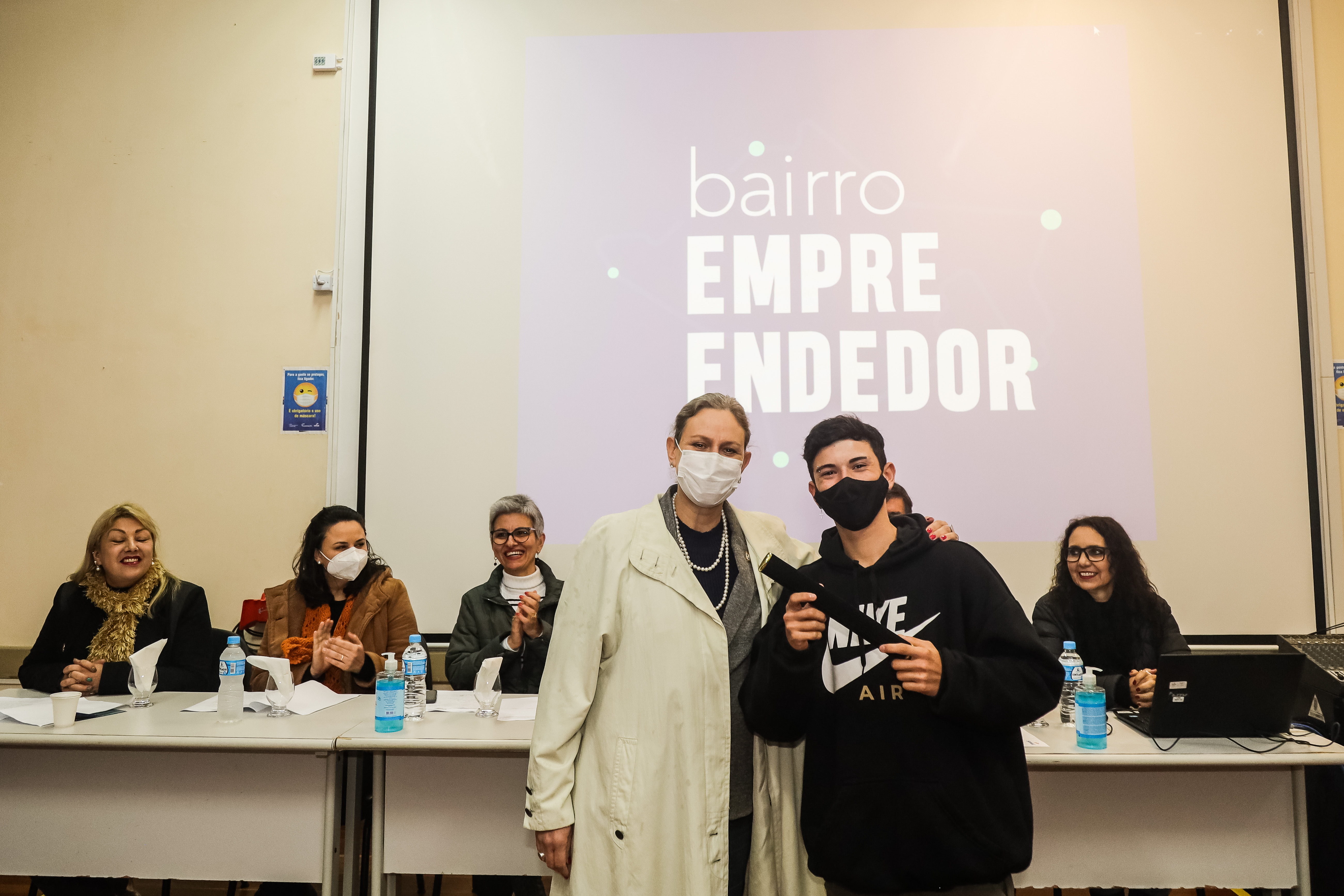 Em parceria com o Senac, 24 estudantes da Colônia de Pescadores Z3 e região das praias do Laranjal finalizaram o curso de Lógica de Programação, oferecido pelo Município