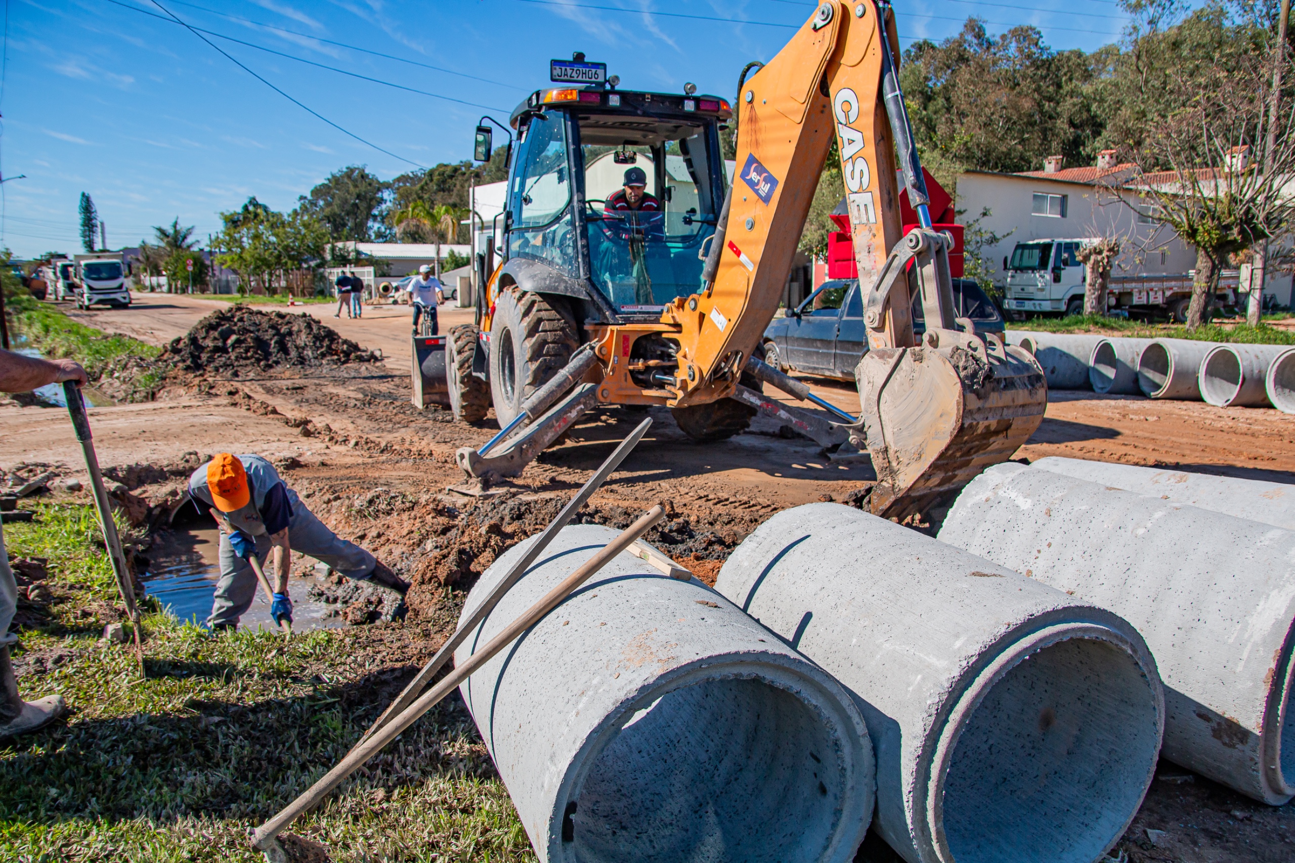 Com ênfase em drenagem, força de trabalho atuou em um triângulo entre avenida Fernando Osório e BR-116, do Lindóia ao trevo de acesso à zona urbana do município