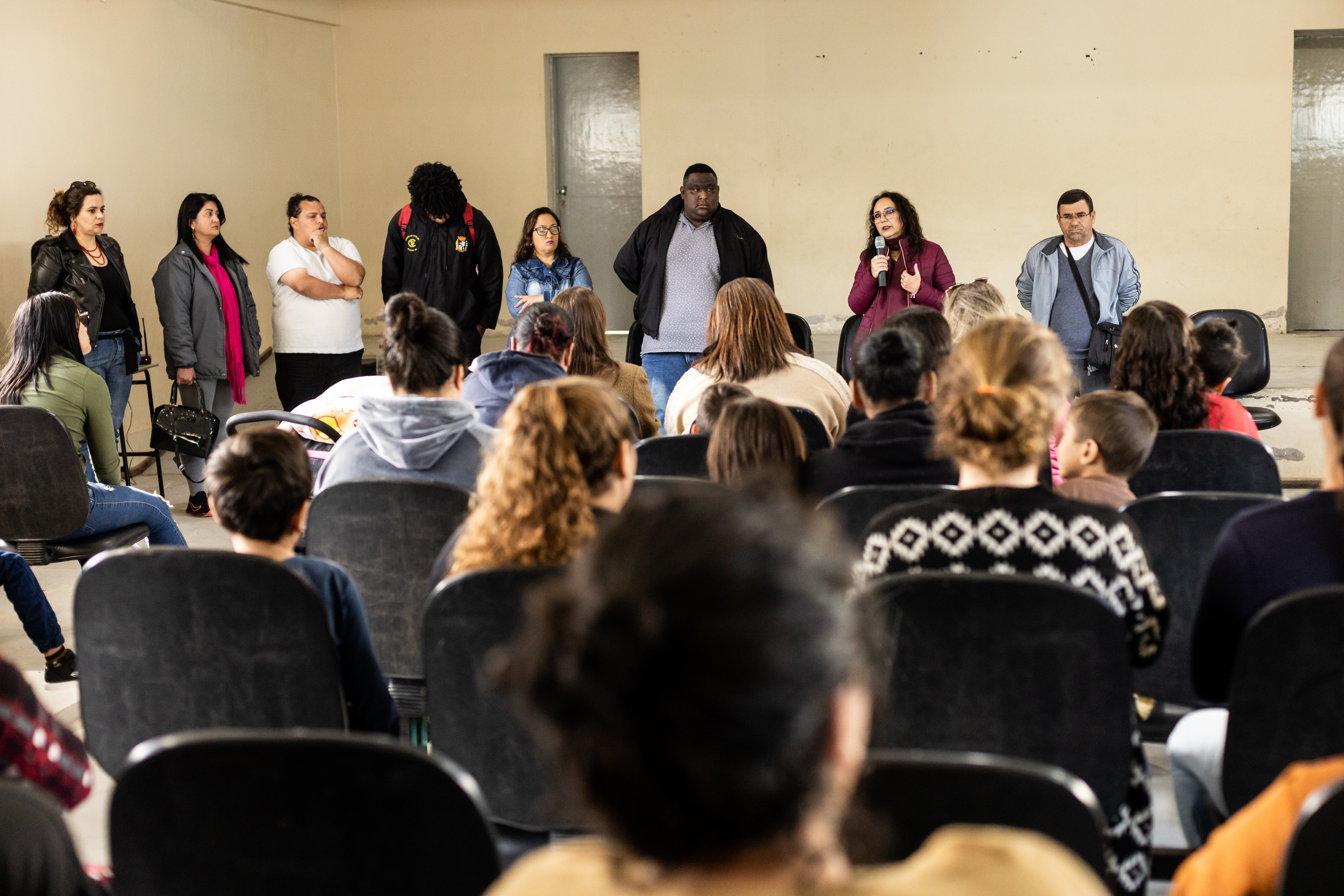 Proposta apresentada para retorno às atividades escolares e aceita pela comunidade é a locação de 14 contêineres por parte da Prefeitura, onde ocorrerão as aulas, e a busca de licitação para construção de um novo prédio para a escola no mesmo local