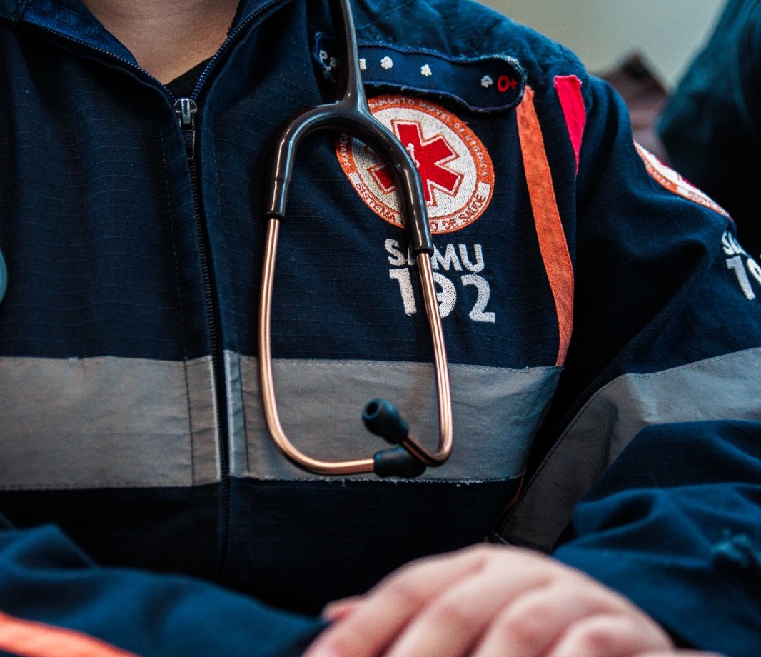 A implementação é uma iniciativa que visa a qualificação nos atendimentos relacionados à saúde mental pelo serviço de emergência