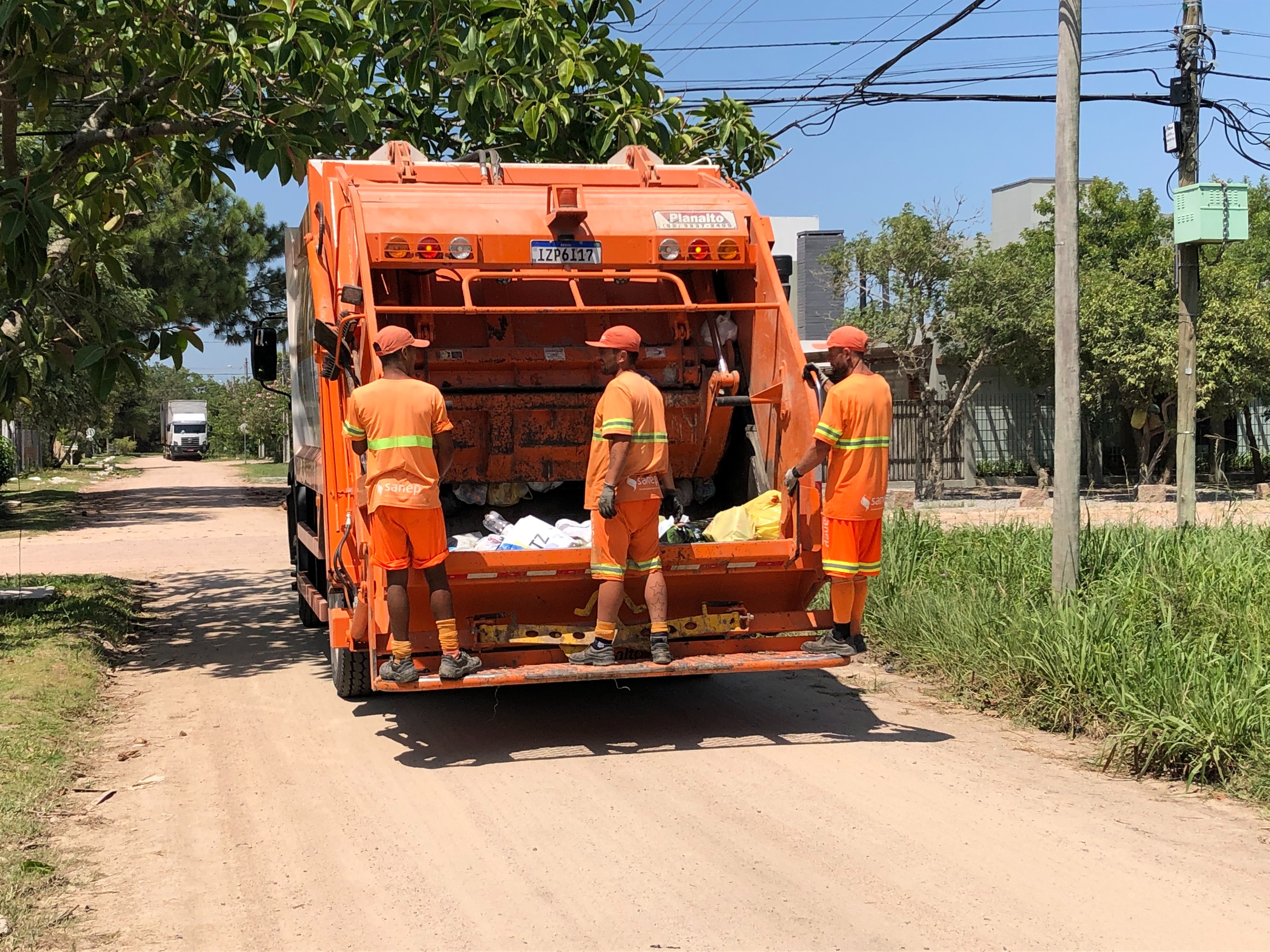 Recolhimento será feito quatro vezes por semana durante a temporada de verão