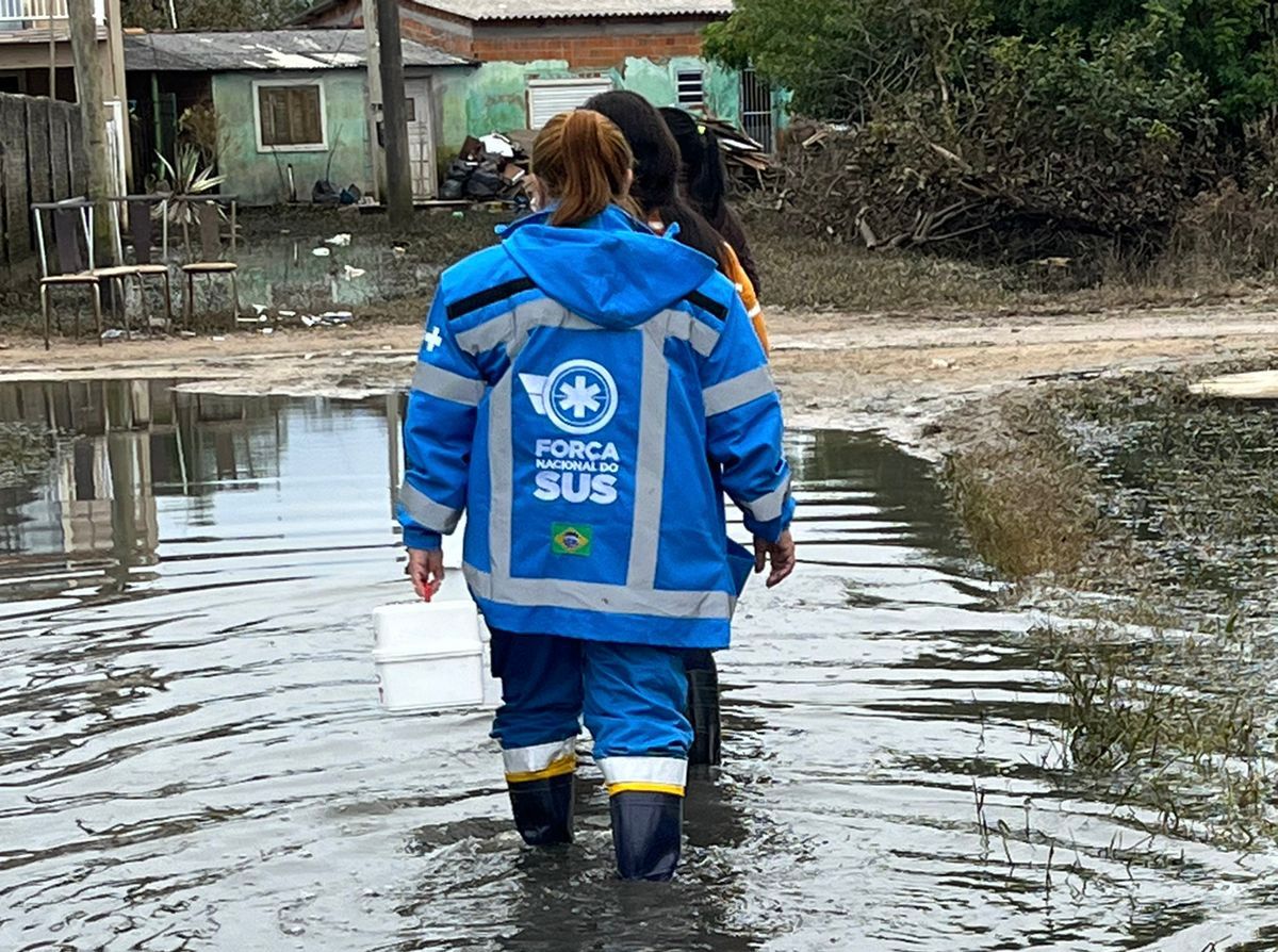 Evento se estende até o dia 20 deste mês a fim de recuperar o atendimento a pacientes crônicos e incluir moradores da Colônia de Pescadores em tratamentos de saúde