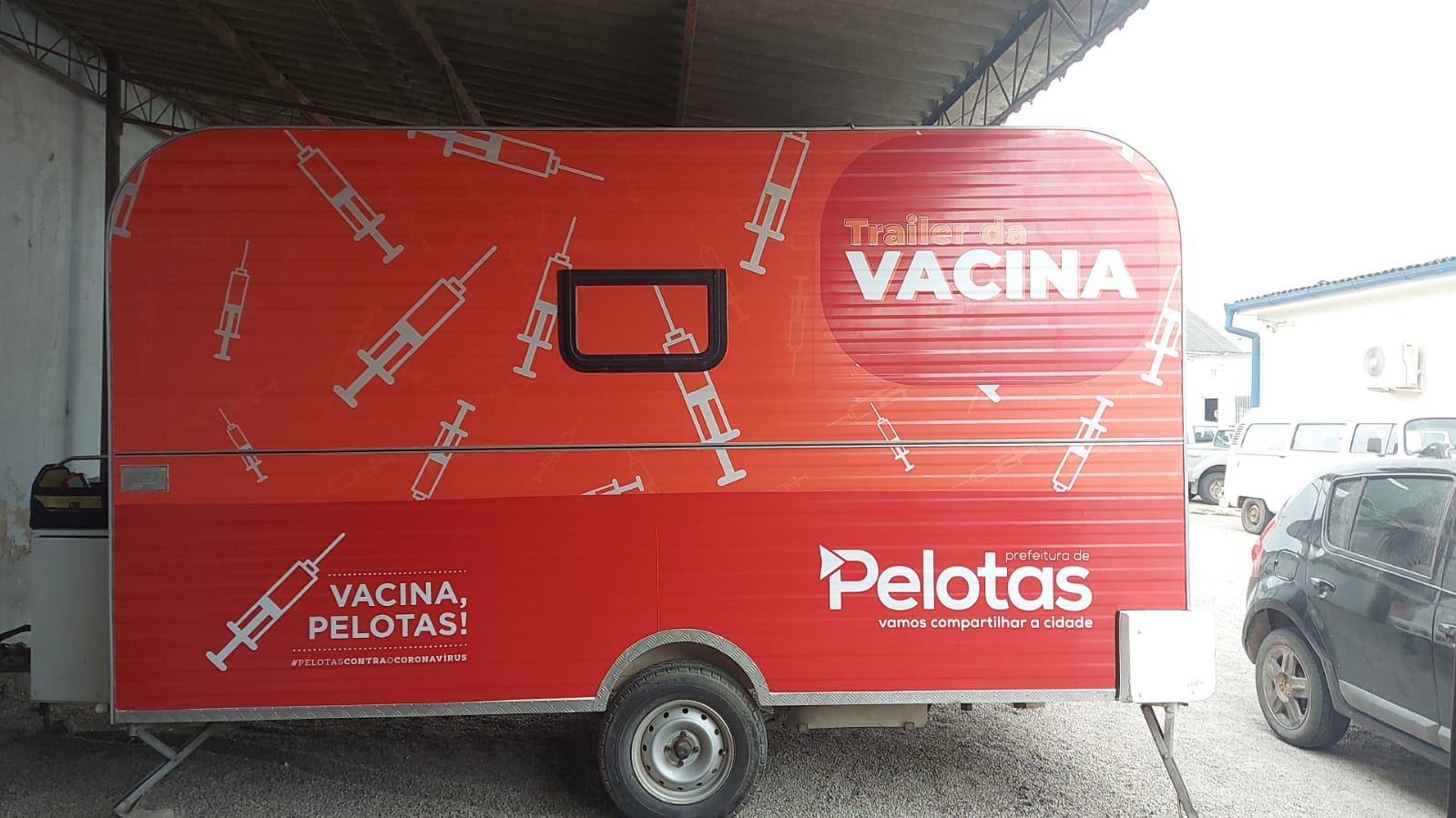 Iniciativa da Prefeitura busca facilitar o acesso à vacina contra a Covid-19 e outras doenças. Em cada data e local, serão aplicadas a primeira, segunda e terceira doses dos imunizantes disponíveis para a população