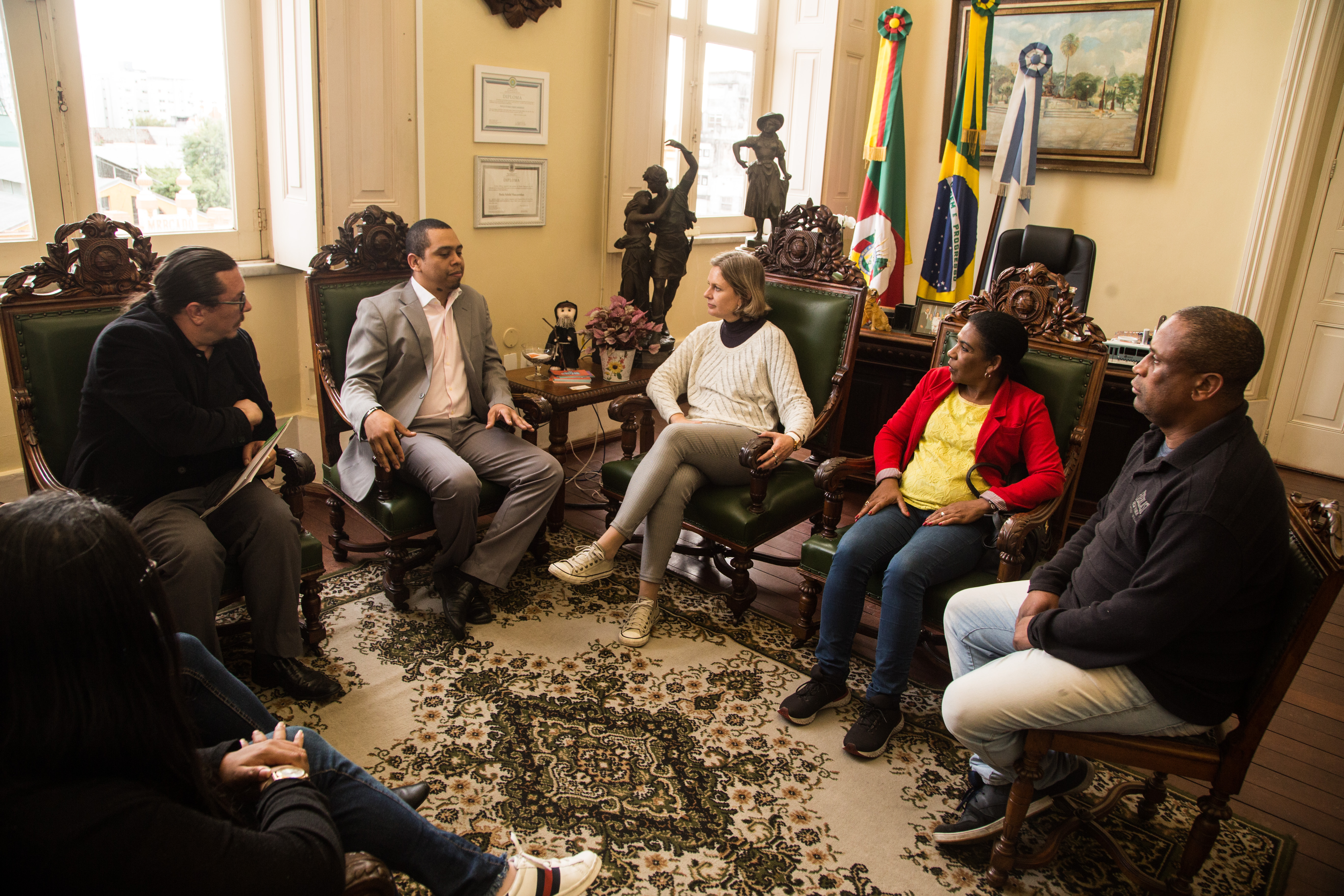 Prefeita dialogou com representantes da Comissão Especial de Políticas de Promoção de Igualdade Racial do Estado