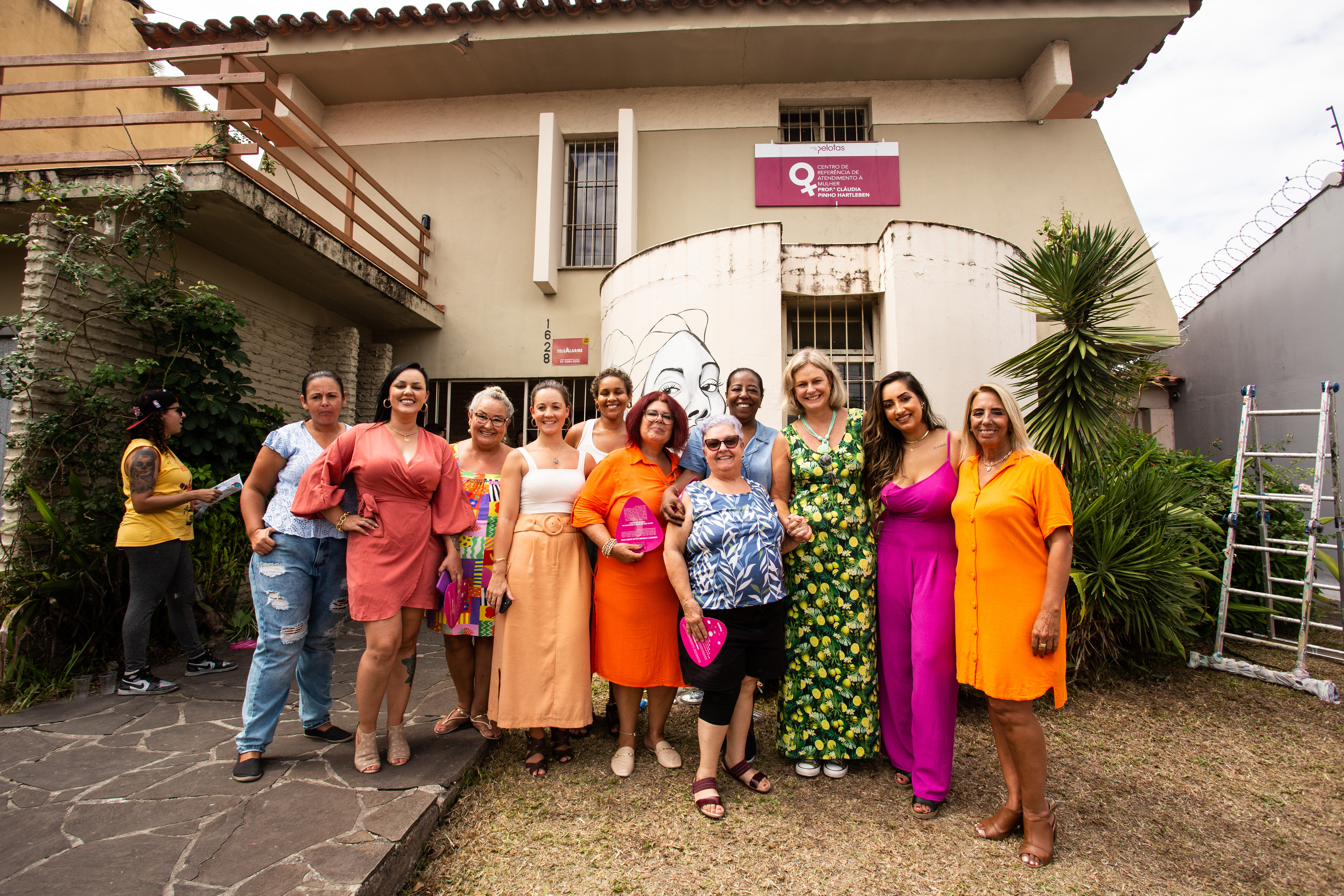 Prefeita Paula acompanhou a inauguração da nova unidade, maior e mais qualificada, para atender mulheres em situação de violência