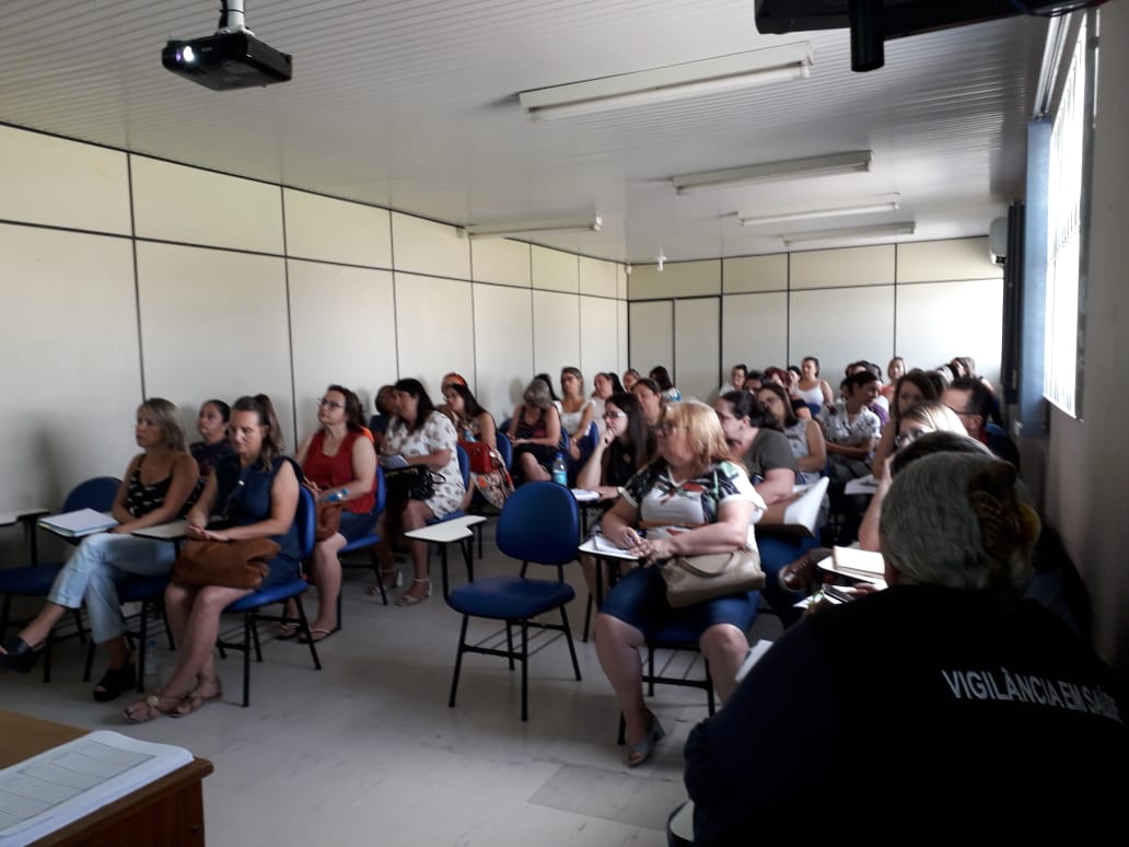 Profissionais da Enfermagem participam de reunião preparatória para o Dia “D”