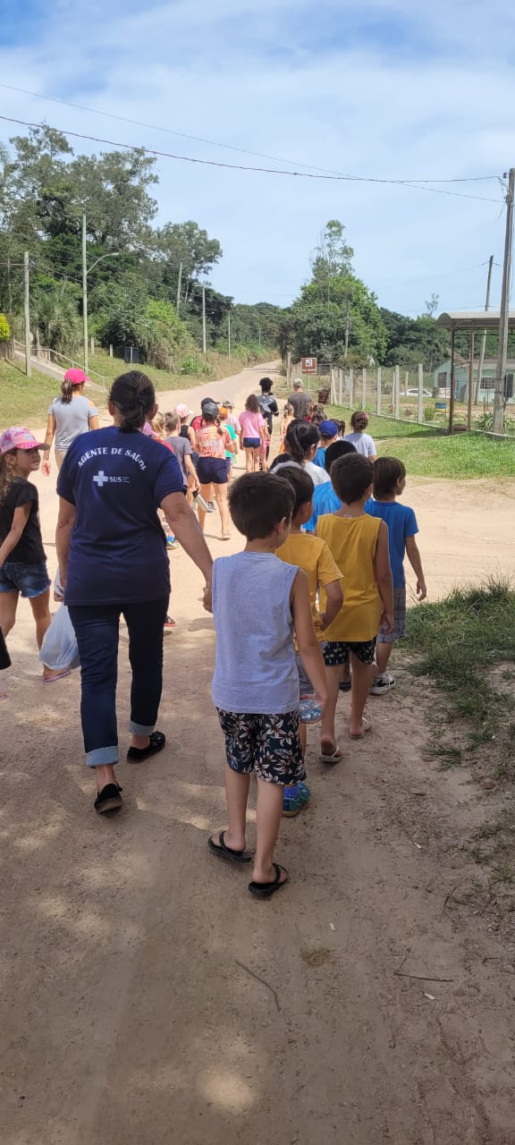 Iniciativa visou orientar as crianças na eliminação dos criadouros do mosquito