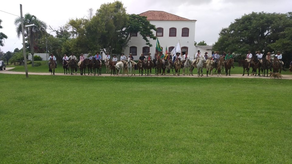 Grupo de 150 cavalarianos dirige-se agora para Pelotas, onde deve chegar no domingo (27)