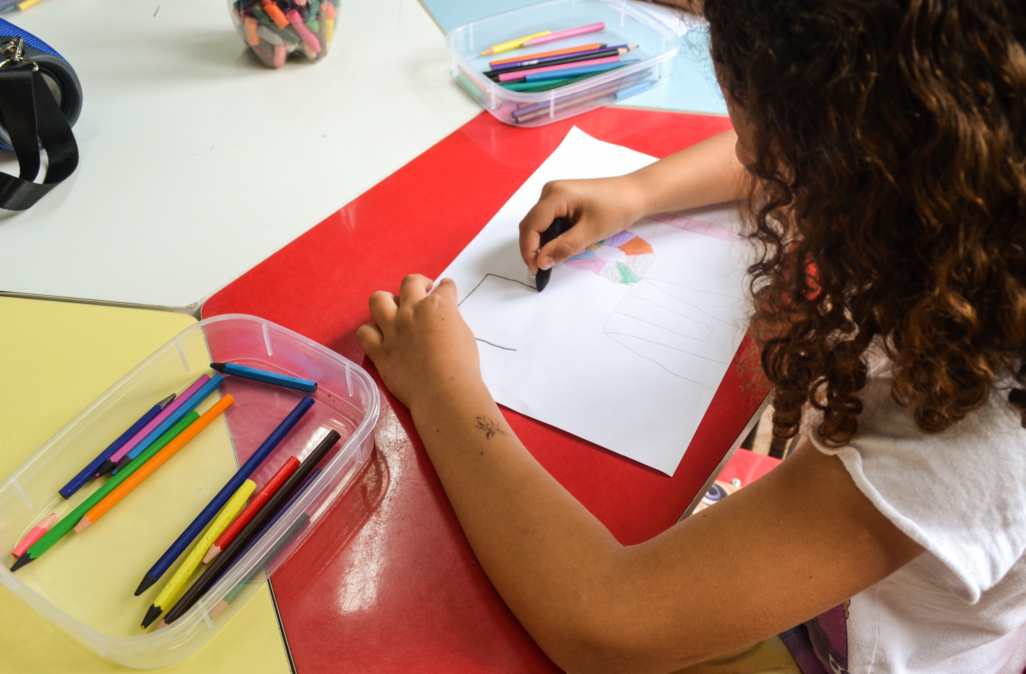 Processo para crianças de 0 a 3 anos deve ser feito diretamente nas escolas
