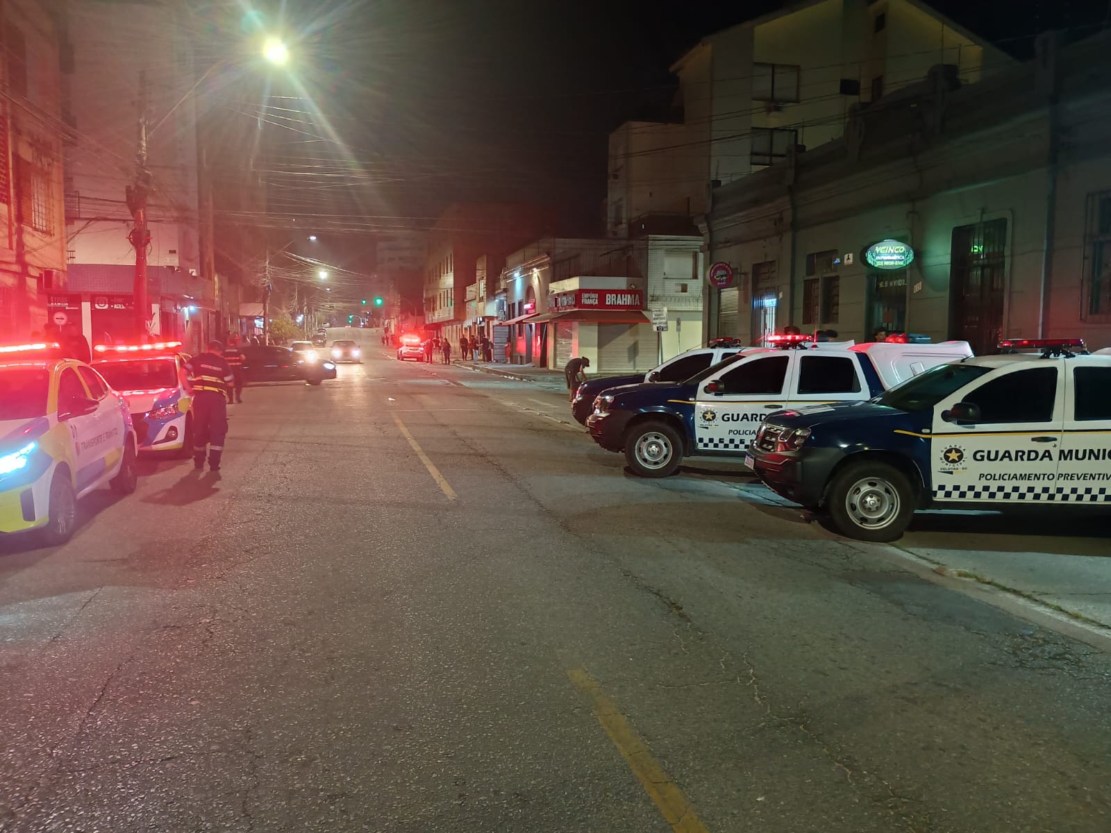 Ações incluíram fiscalização de trânsito e de estabelecimentos