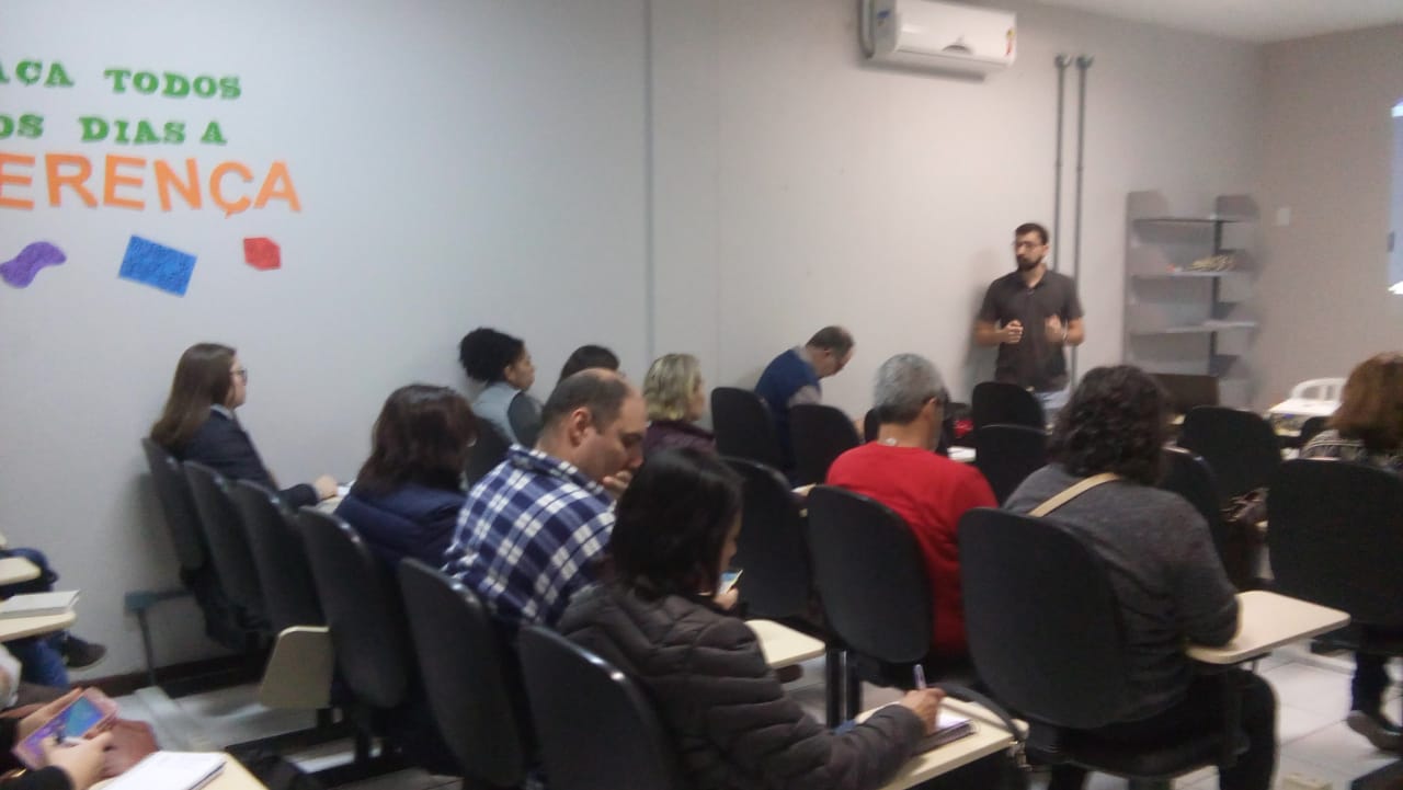 Docentes de geografia da rede municipal participaram da formação “Práticas de Geografia”