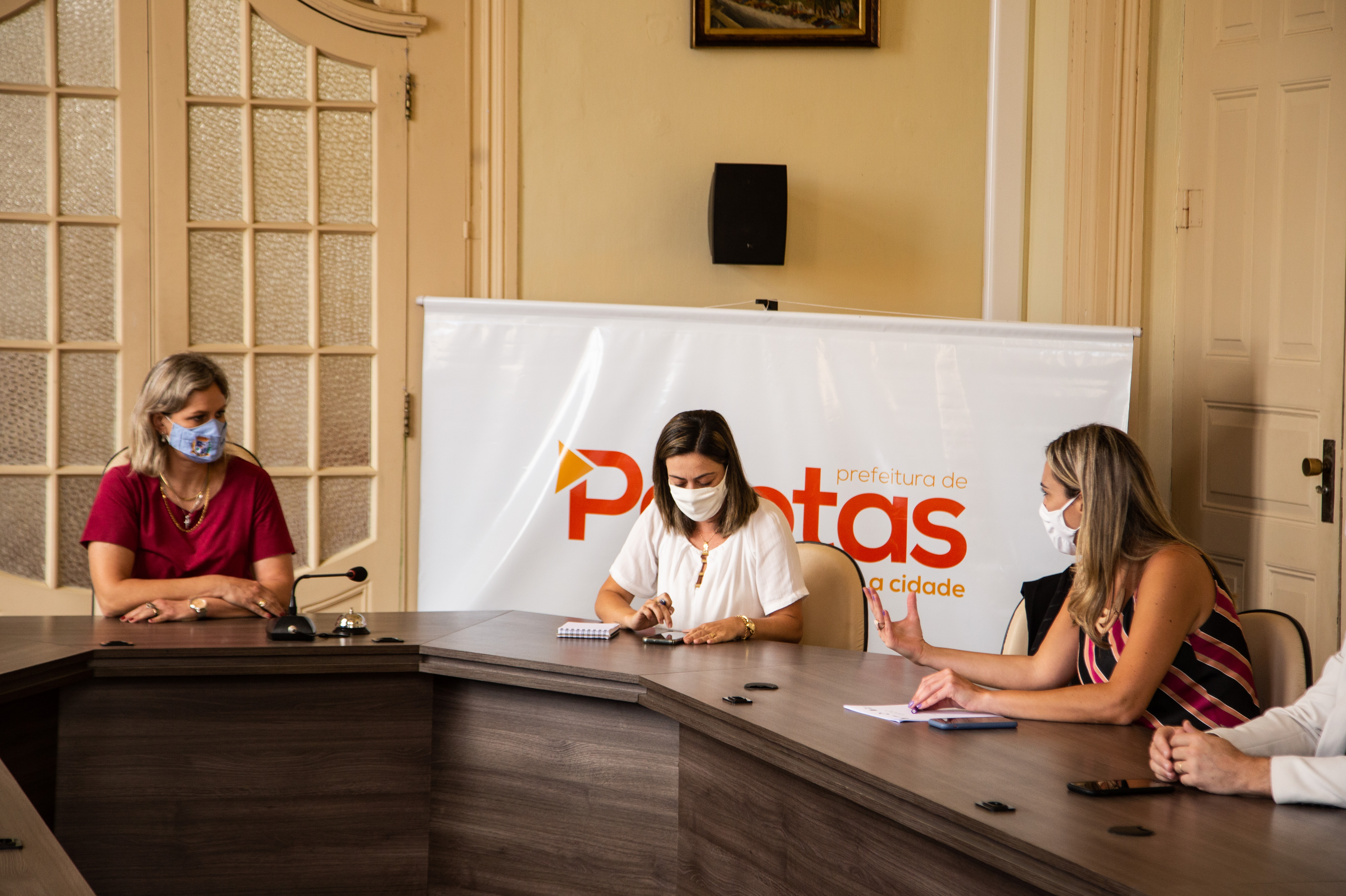 Encontro tratou de questões que envolvem o Município e as instituições