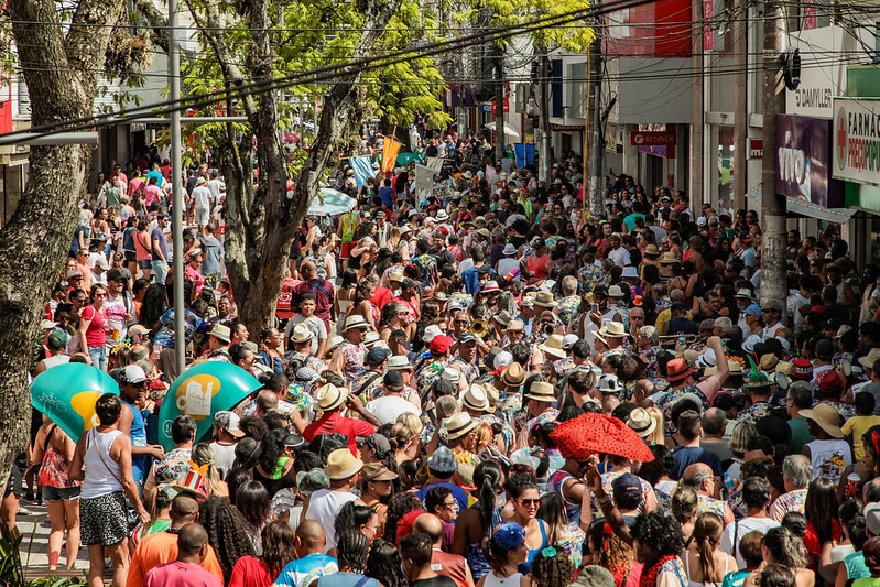 15 eventos com blocos, bandas, cordões e trios vão ocorrer ao longo de um mês, em vários pontos da cidade