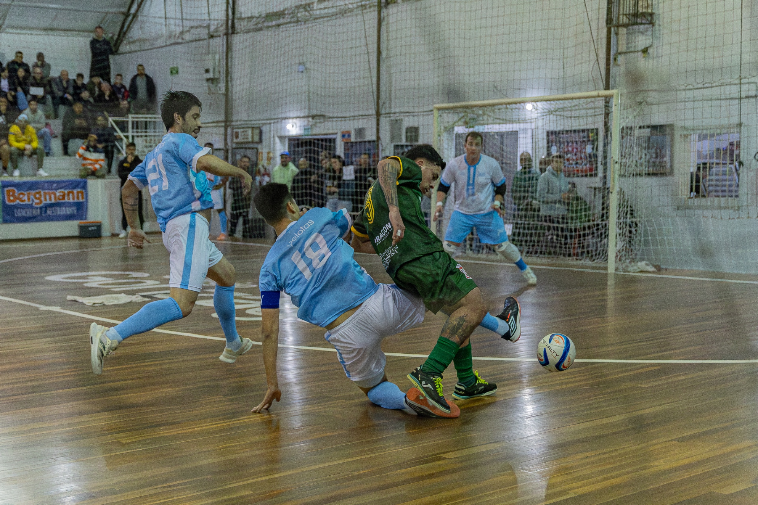 A vitória desta segunda-feira (20) garantiu a classificação