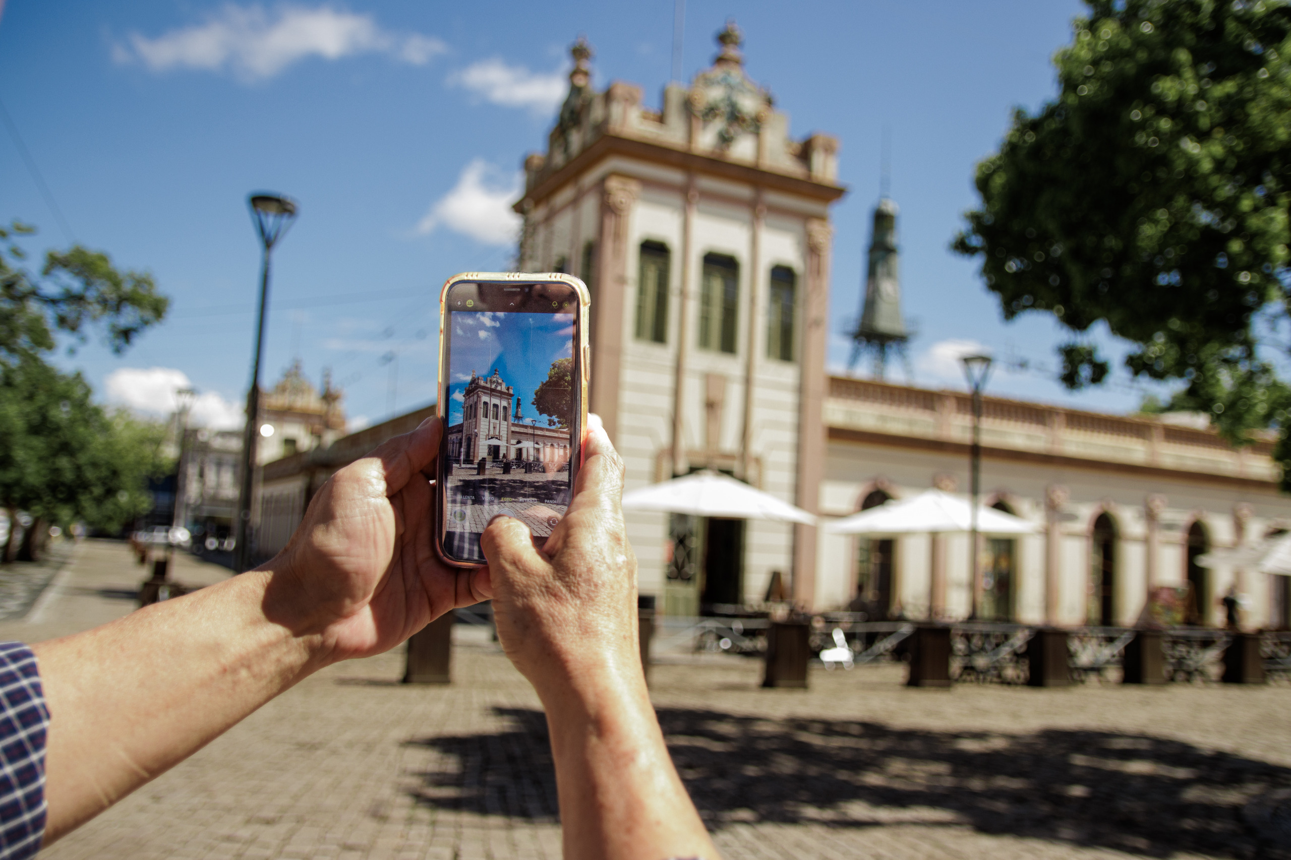 Voltada a produtores culturais e artistas visuais, a Oficina gratuita será ministrada pela jornalista Patricia Gomes, referência em mobile journalism