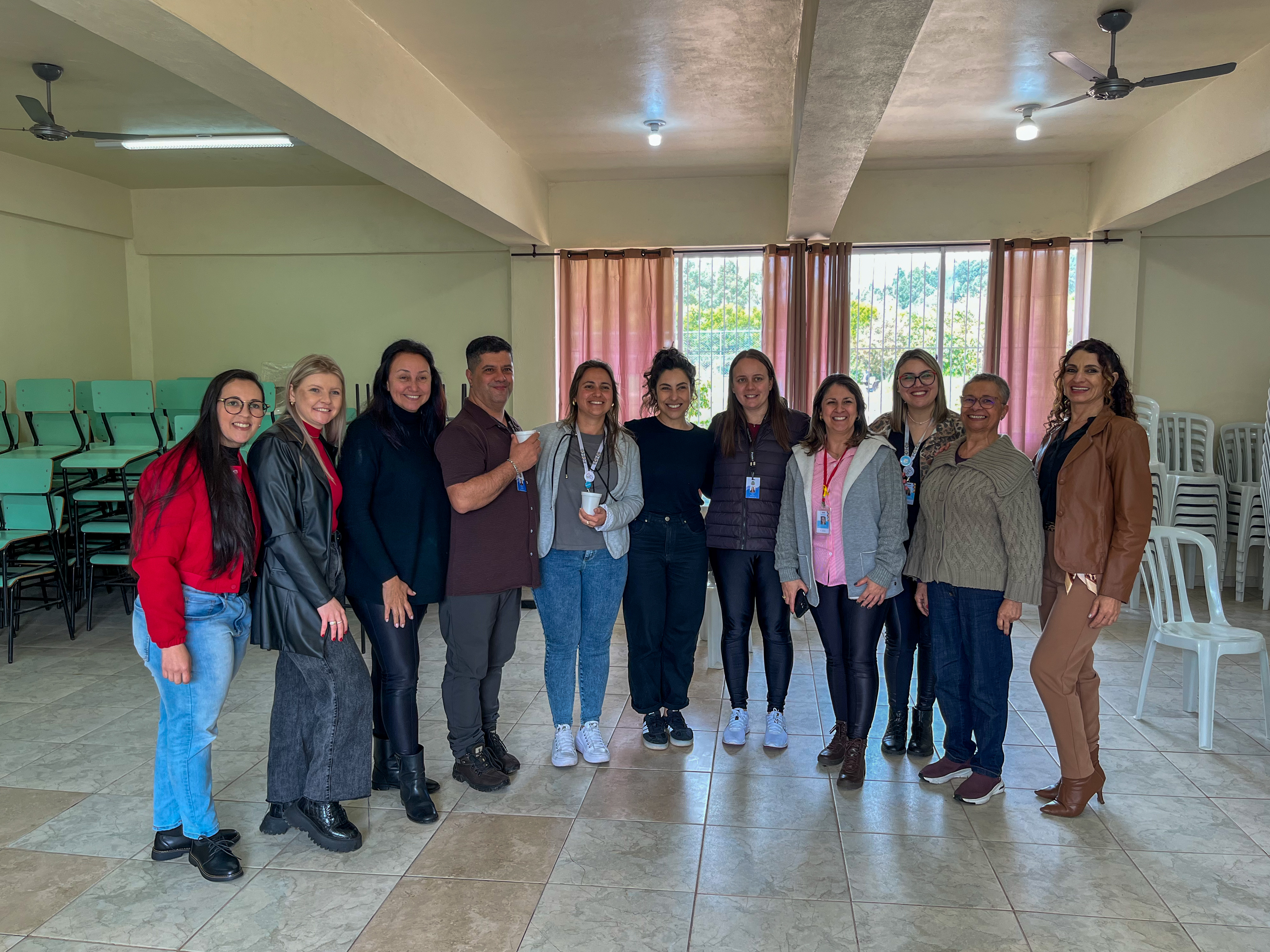 Visita abordou os processos e desafios da alfabetização com representantes da Secretaria de Educação do município de Picada Café