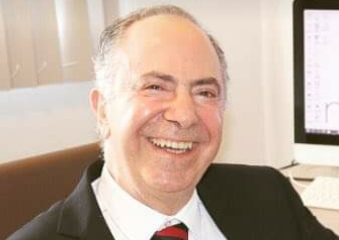 Flamarion de Freitas foi docente da UFPel por 32 anos e se especializou em Neurologia pela Universidade da República, no Uruguay