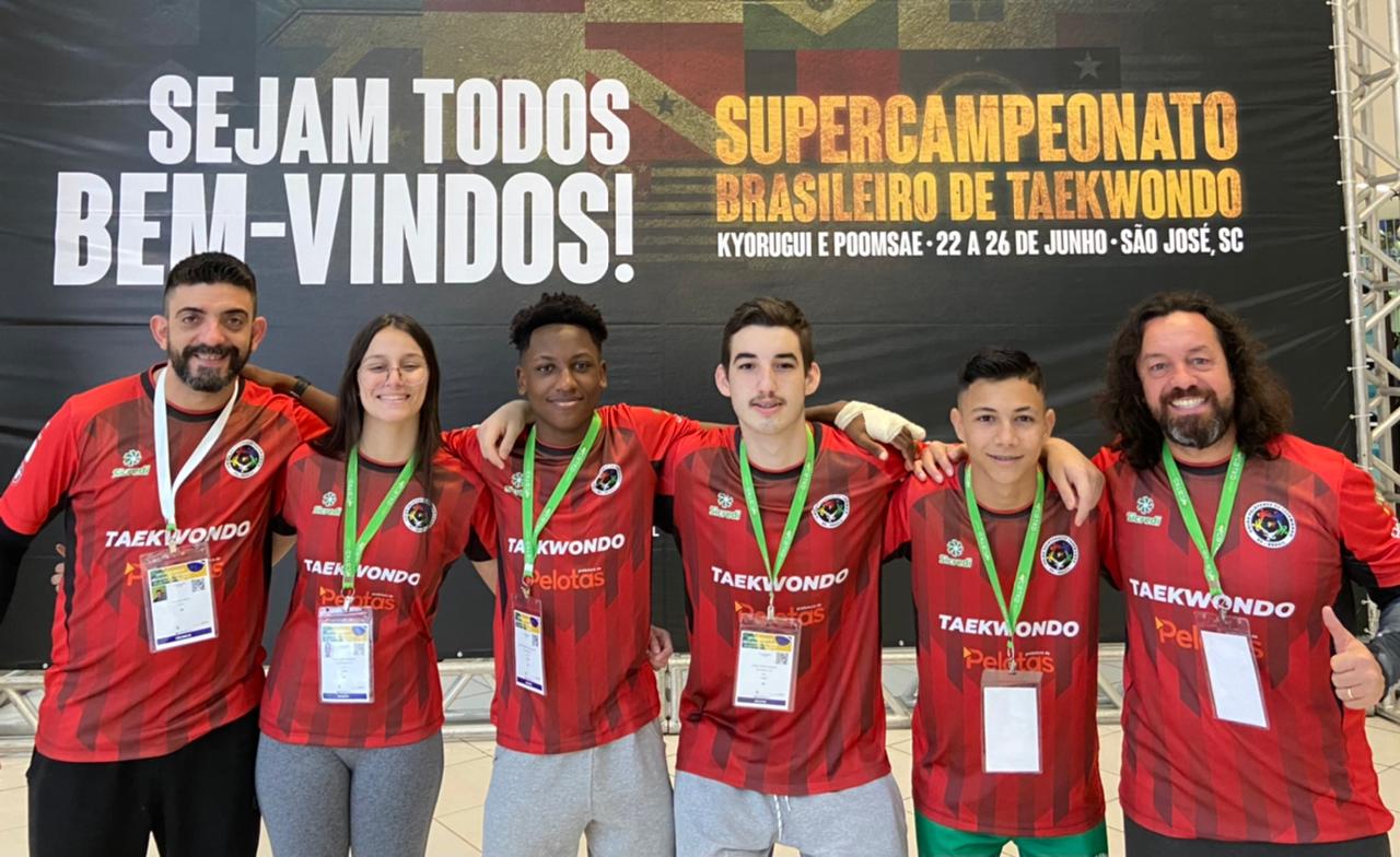 Dez atletas do projeto Quem Luta Não Briga integram a seleção gaúcha do torneio