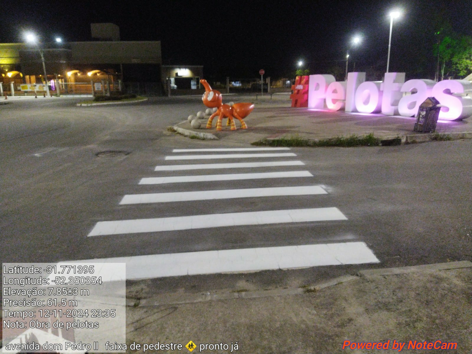 Nos últimos dois meses, os serviços abrangeram o total de 3.500 metros quadrados, entre eixos de vias, faixas de travessia de pedestres e quebra-molas