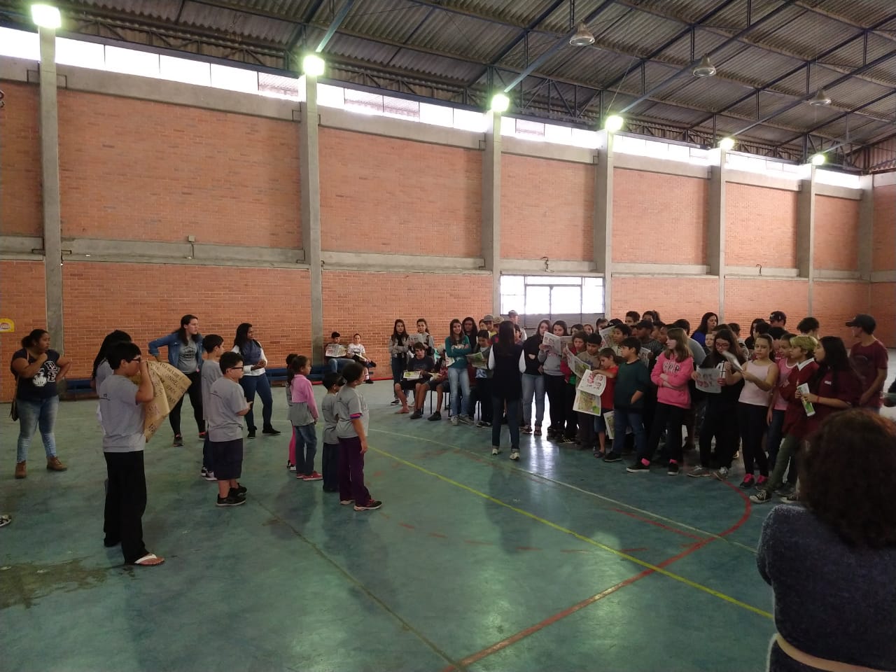 Palestras, entrega de material informativo e rodas de conversa integraram a programação da semana