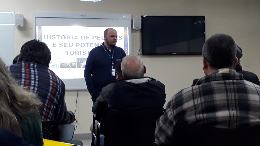 Qualificação está prevista na nova lei de transporte individual por táxi, sancionada em janeiro