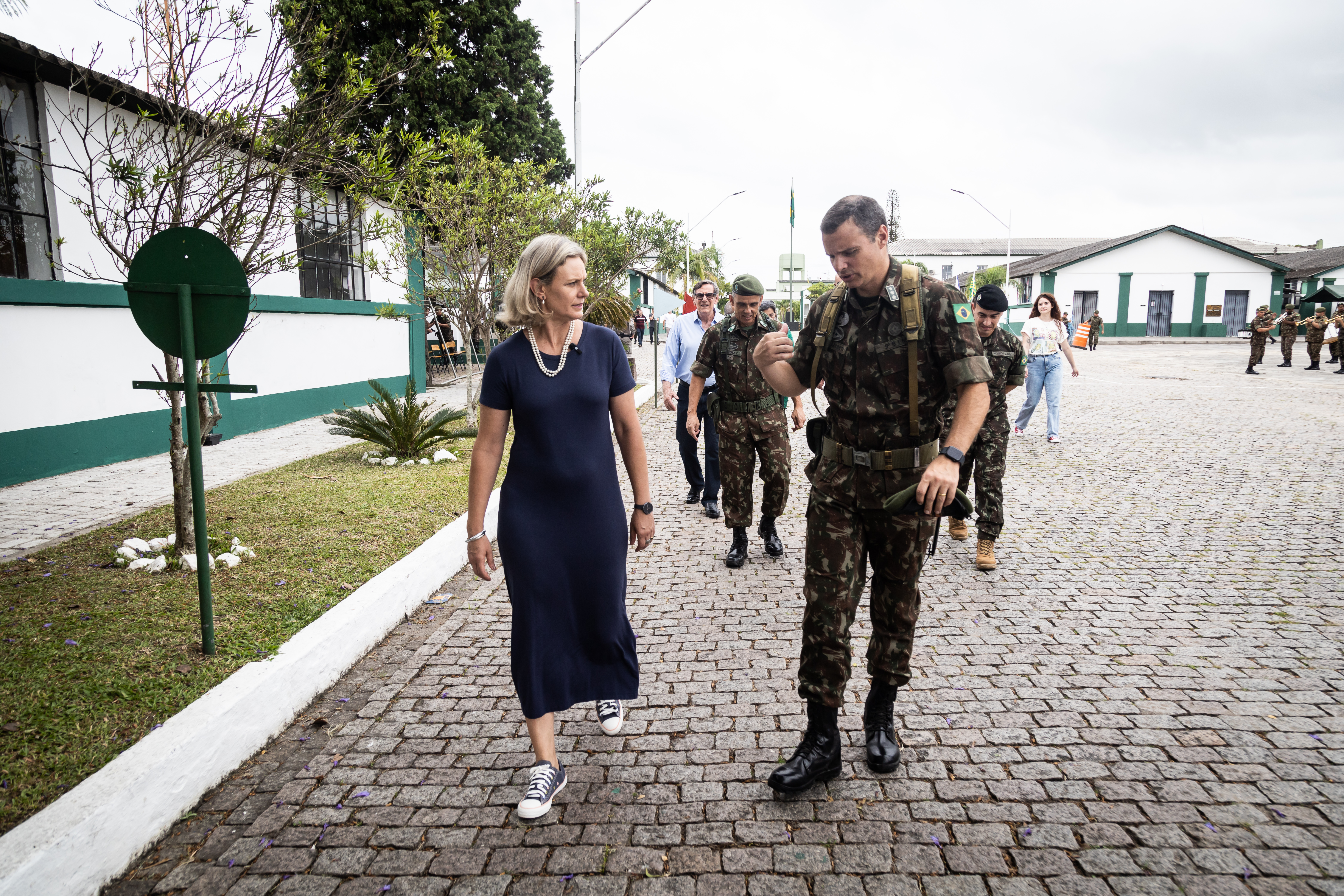 Solenidade reuniu autoridades civis e militares no quartel do Exército