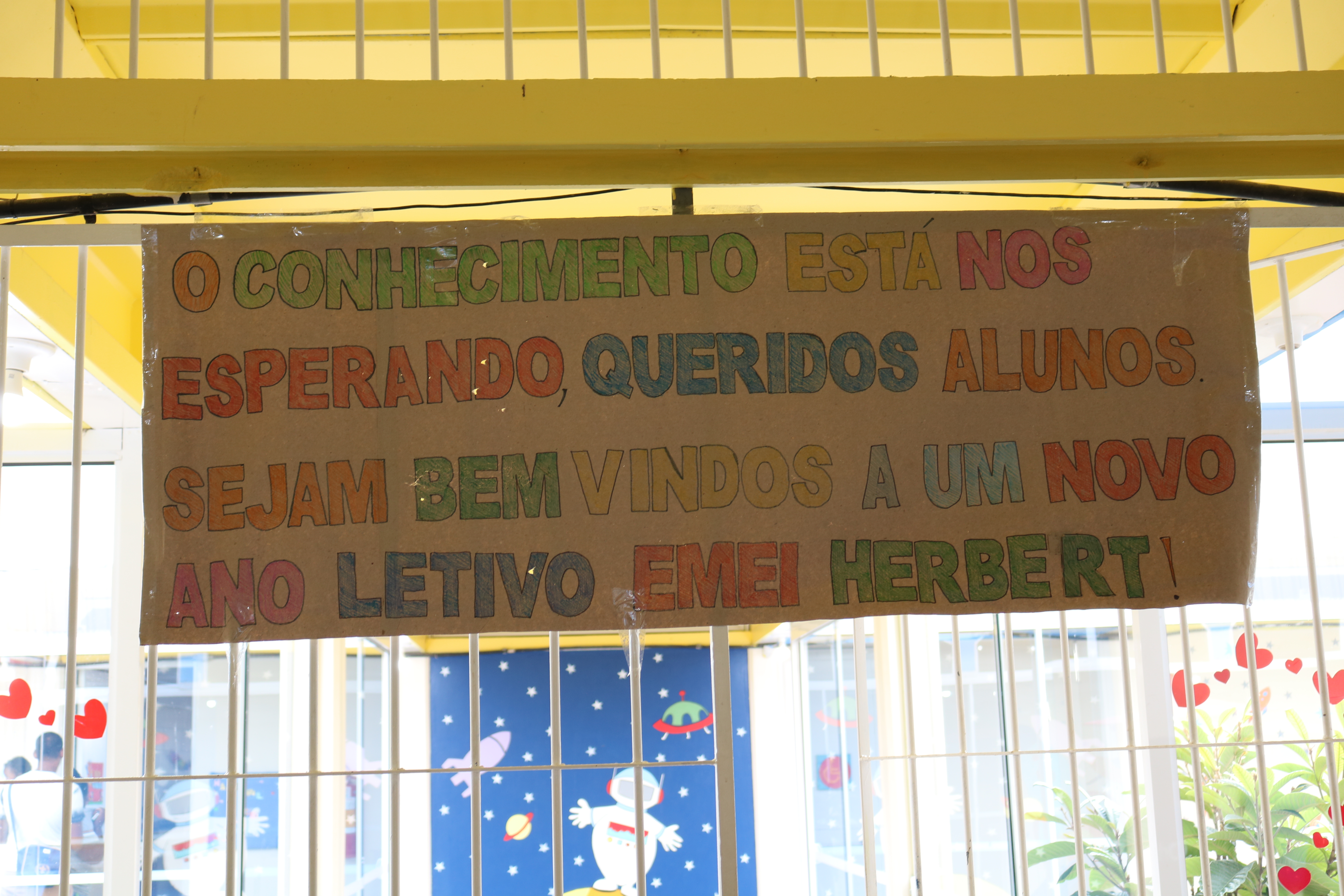Ampliação do retorno para outros anos escolares está em avaliação no Comitê de Enfrentamento