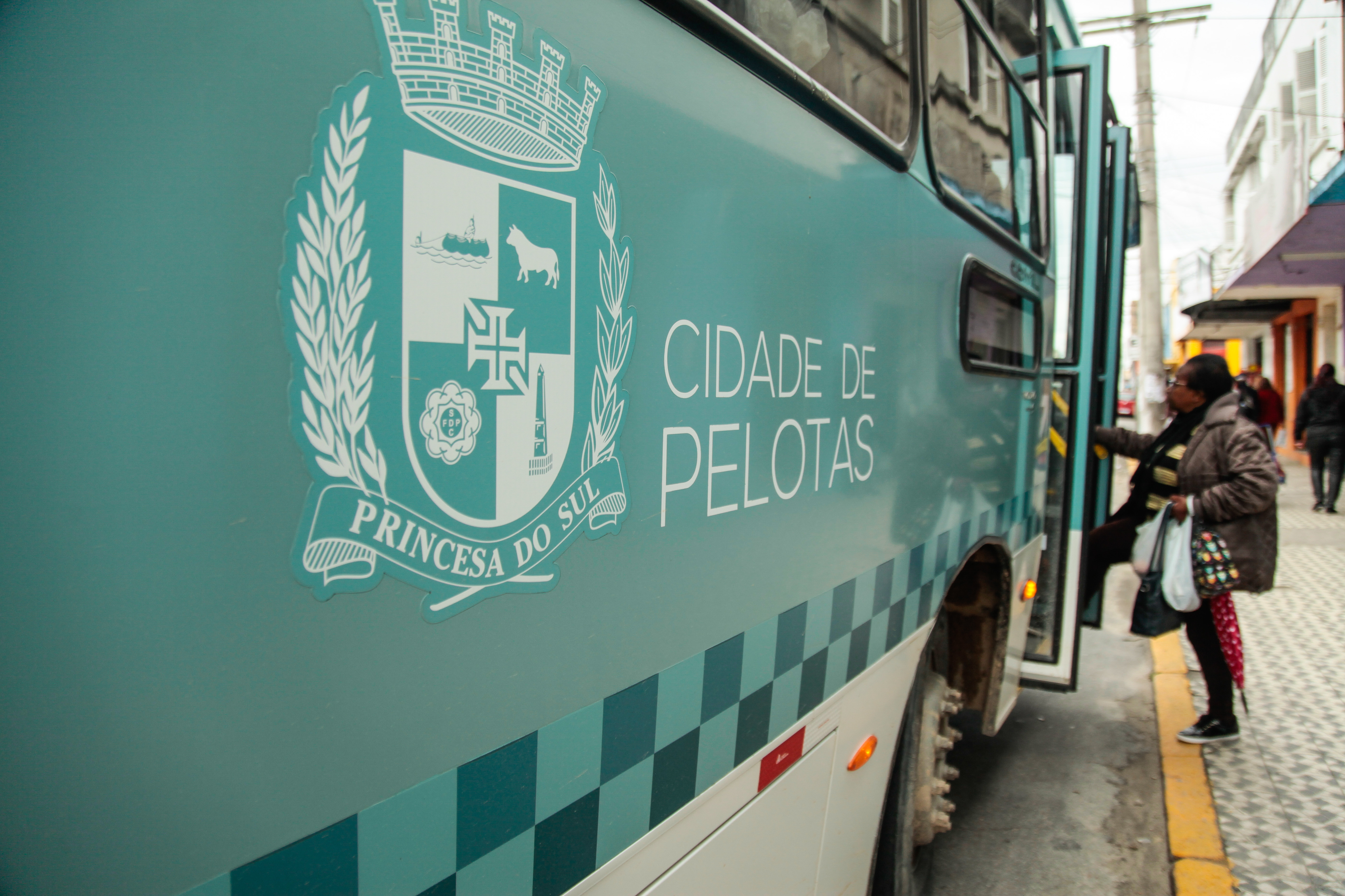 Alteração perdura por 15 dias, devido às obras na rua Leonardo Colares