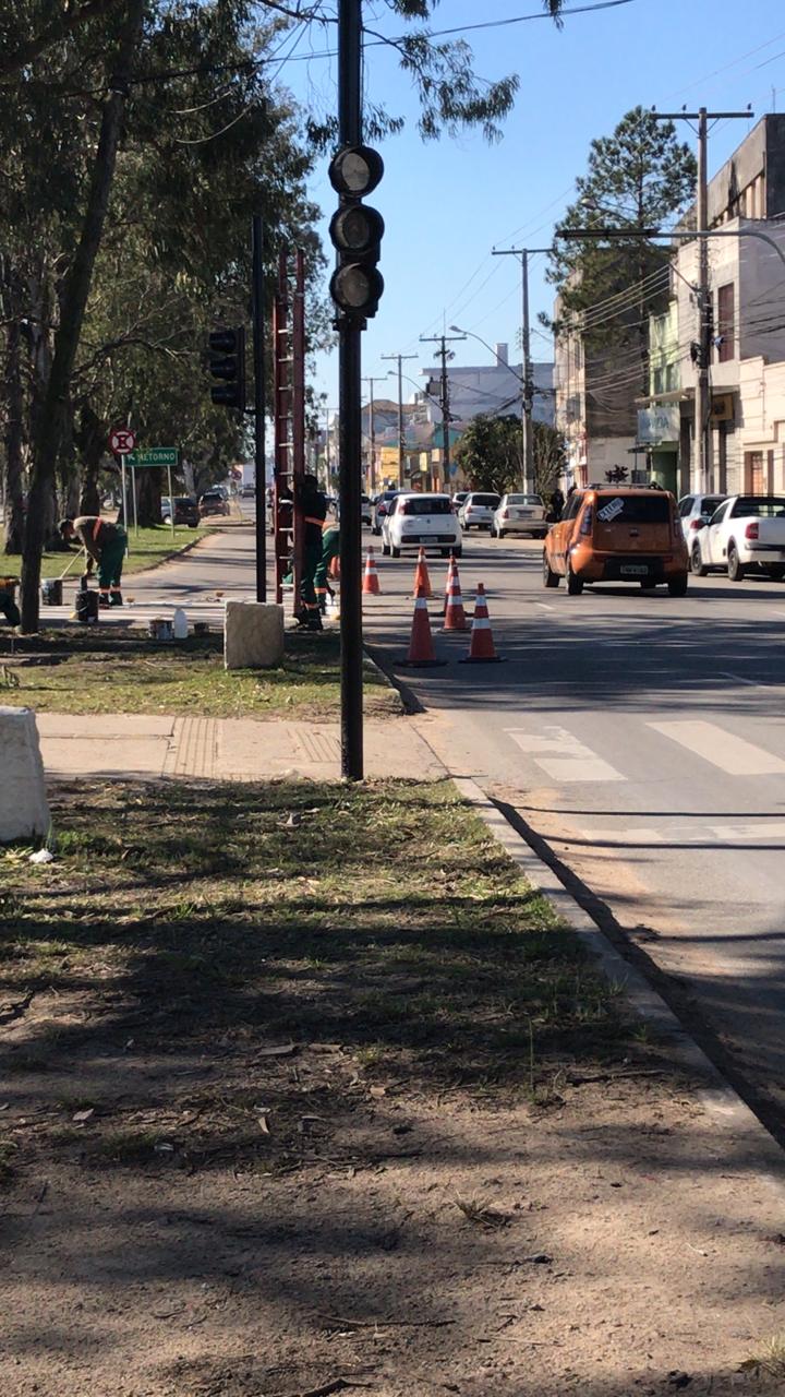 Entroncamento com a rua Tenente Lira é beneficiado com o equipamento que já está em funcionamento