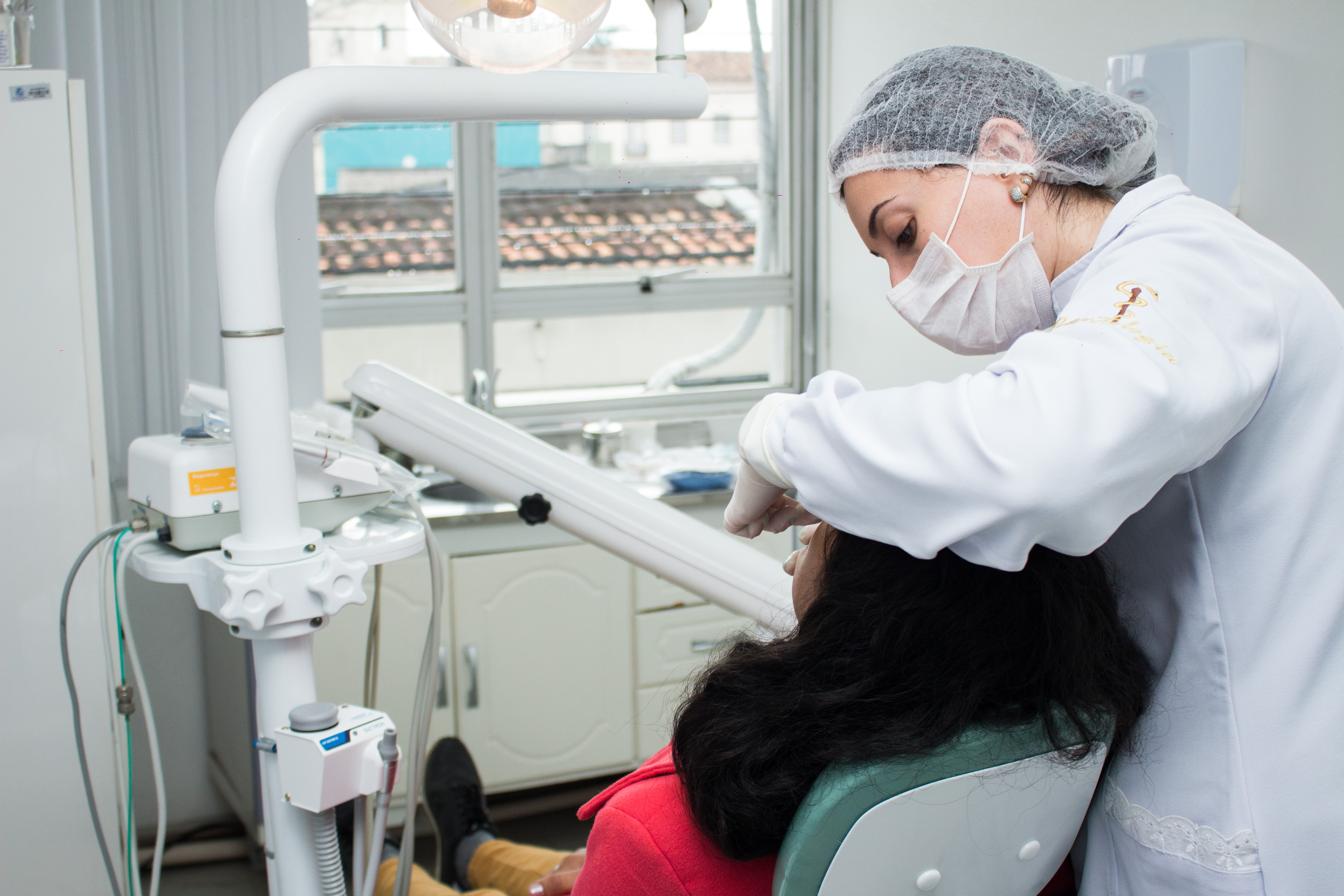 Contratualização tem validade de um ano e objetiva melhorar a dentição de quem necessita de próteses totais ou parciais